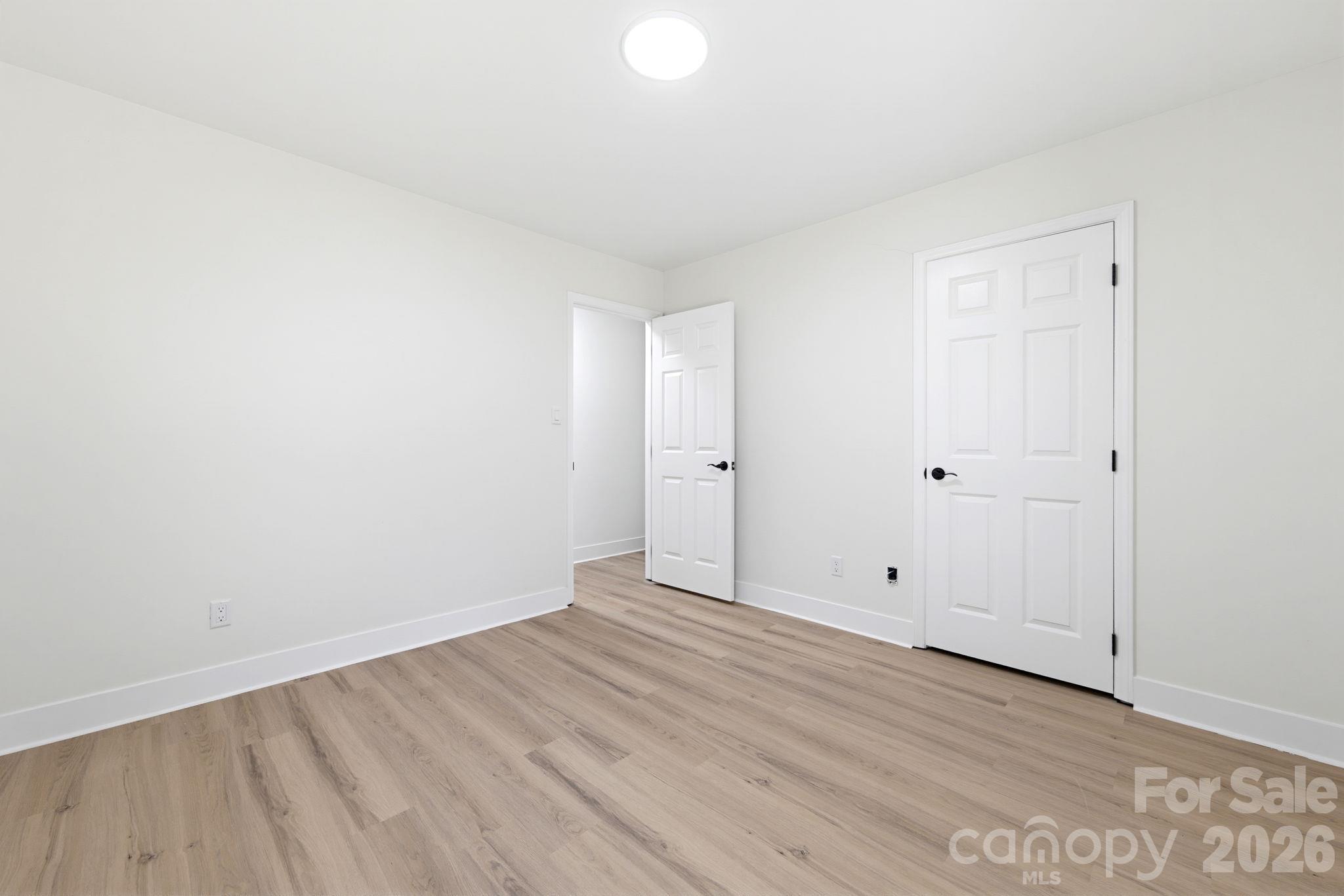 Single Family Residence at 7532 Eastbourne Road, Charlotte, photo 22 of 27