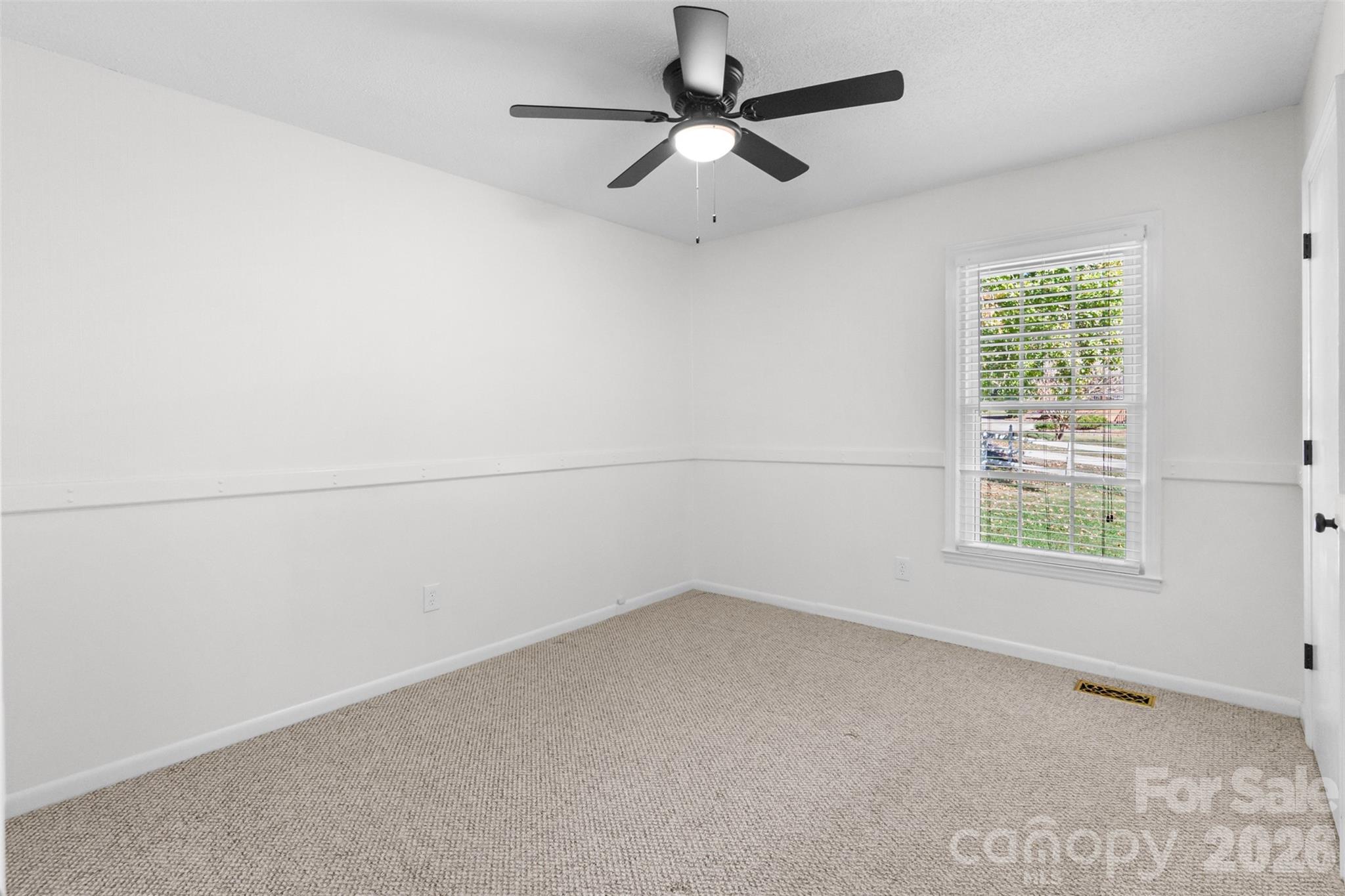 Single Family Residence at 3275 Bratton Drive, Rock Hill, photo 16 of 32