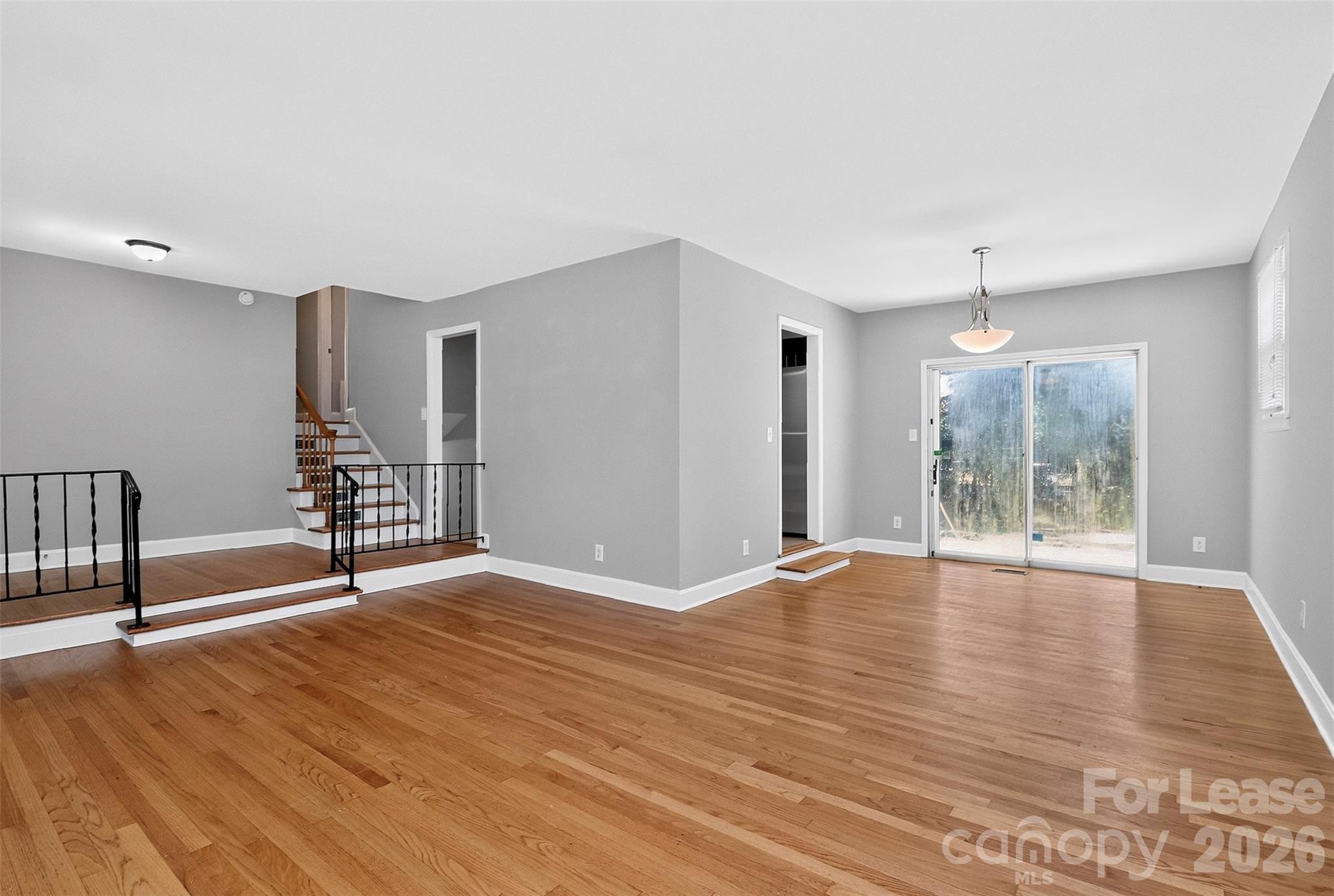 Single Family Residence at 5200 Amity Place, Charlotte, photo 6 of 18