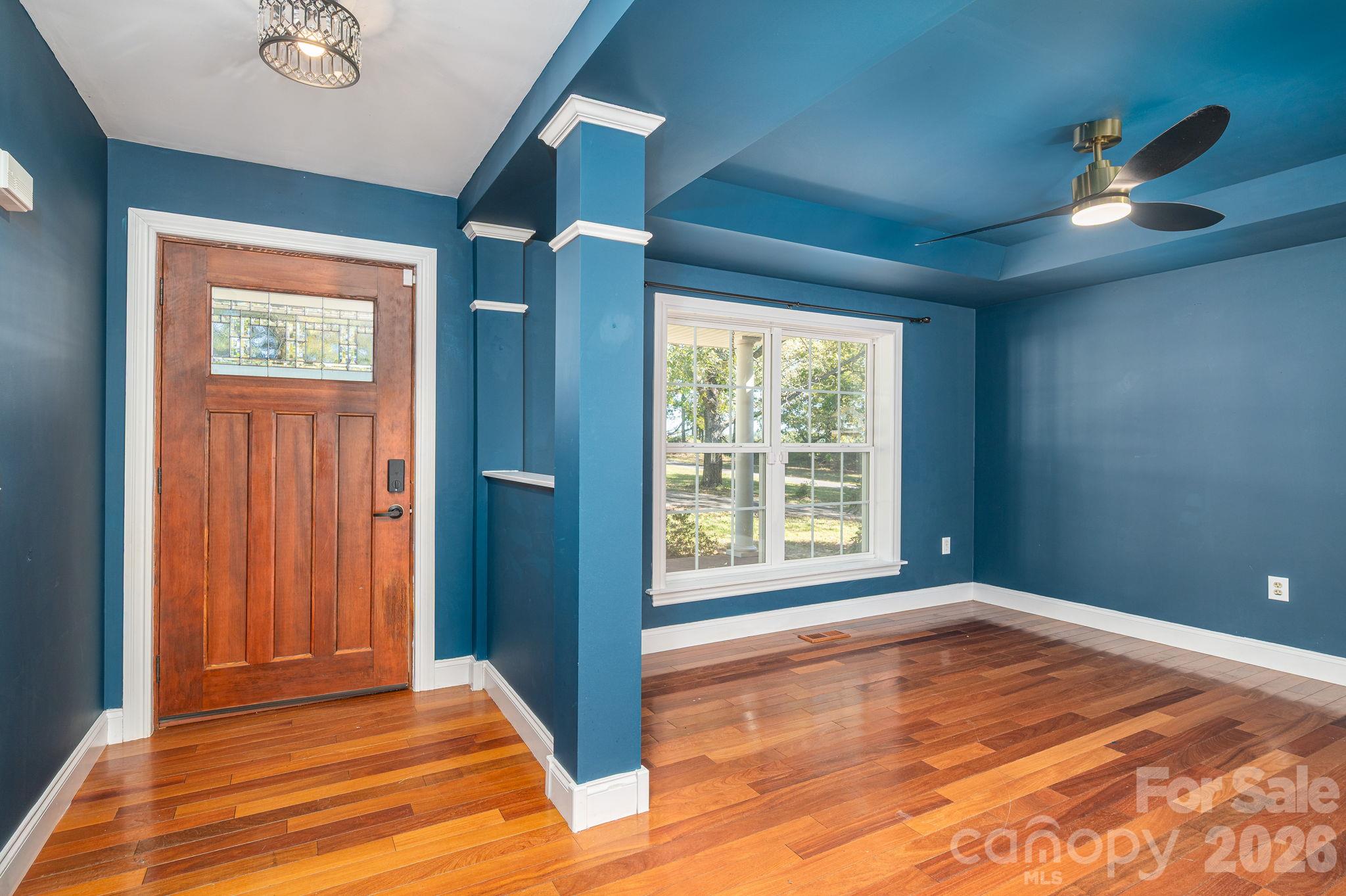 Single Family Residence at 839 Casar Belwood Road, Lawndale, photo 11 of 46
