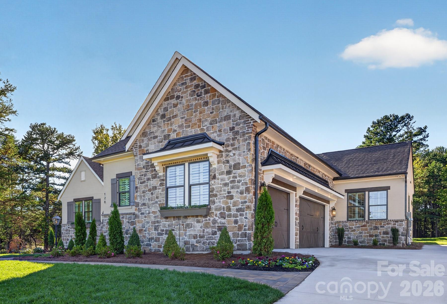 3 car side load garage - 128 Willow View Loop, Davidson