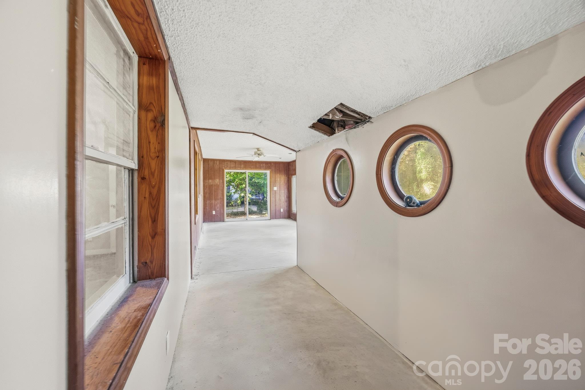 Single Family Residence at 1427 Westbrook Circle, Gastonia, photo 21 of 28