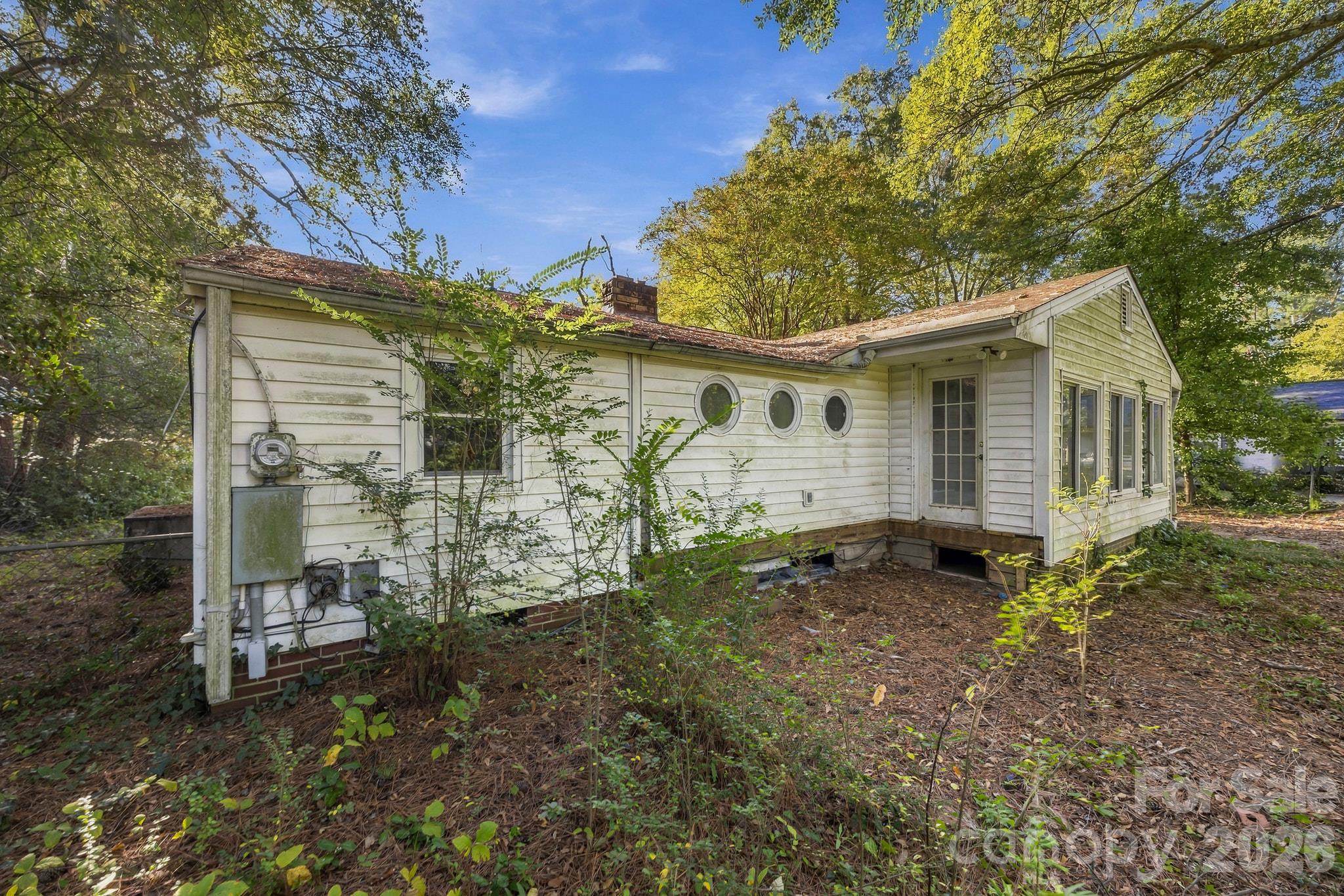 Single Family Residence at 1427 Westbrook Circle, Gastonia, photo 27 of 28