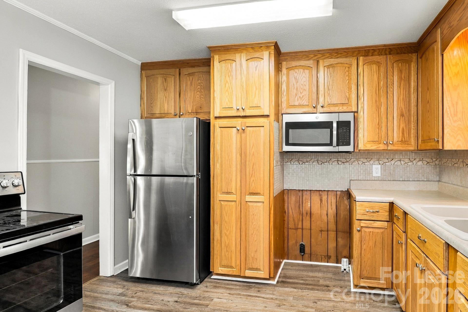 Single Family Residence at 118 Eller Road, Gastonia, photo 4 of 15