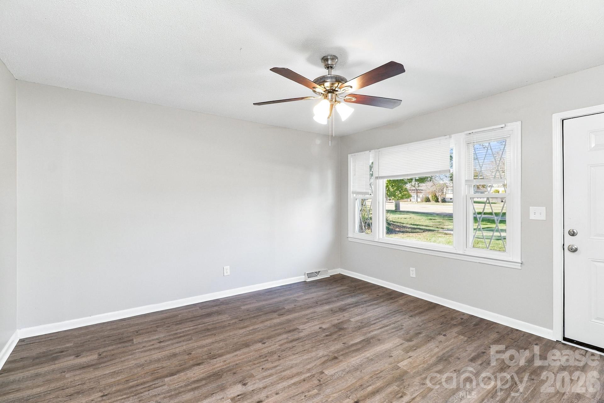 Single Family Residence at 118 Eller Road, Gastonia, photo 6 of 15