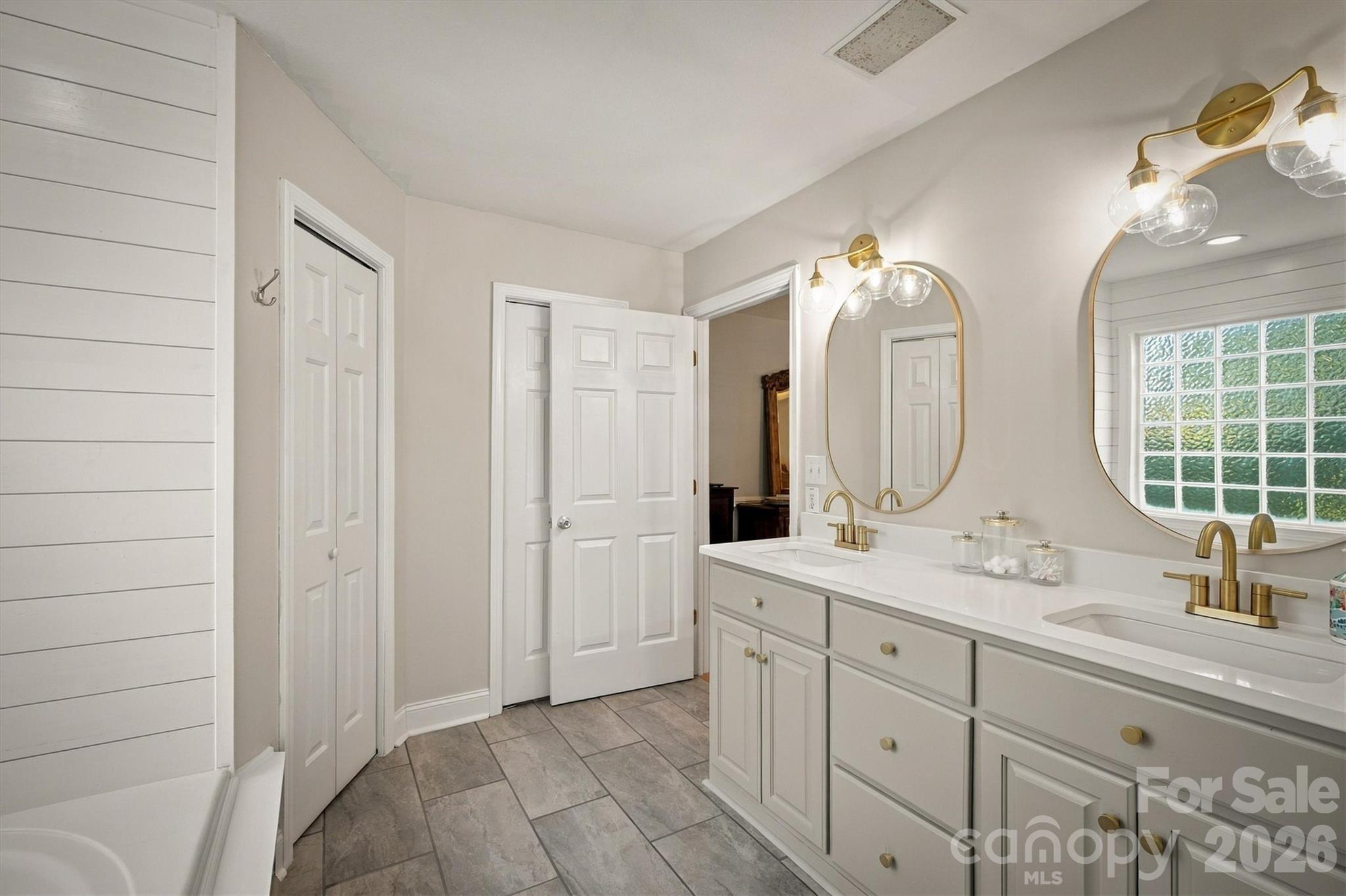 Single Family Residence at 4594 Etta Lane, Lenoir, photo 8 of 45