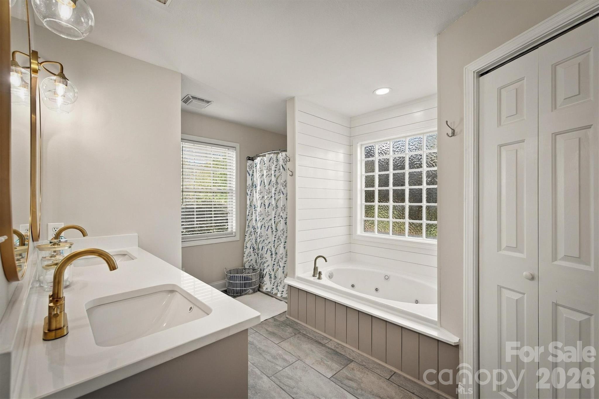 Single Family Residence at 4594 Etta Lane, Lenoir, photo 17 of 45