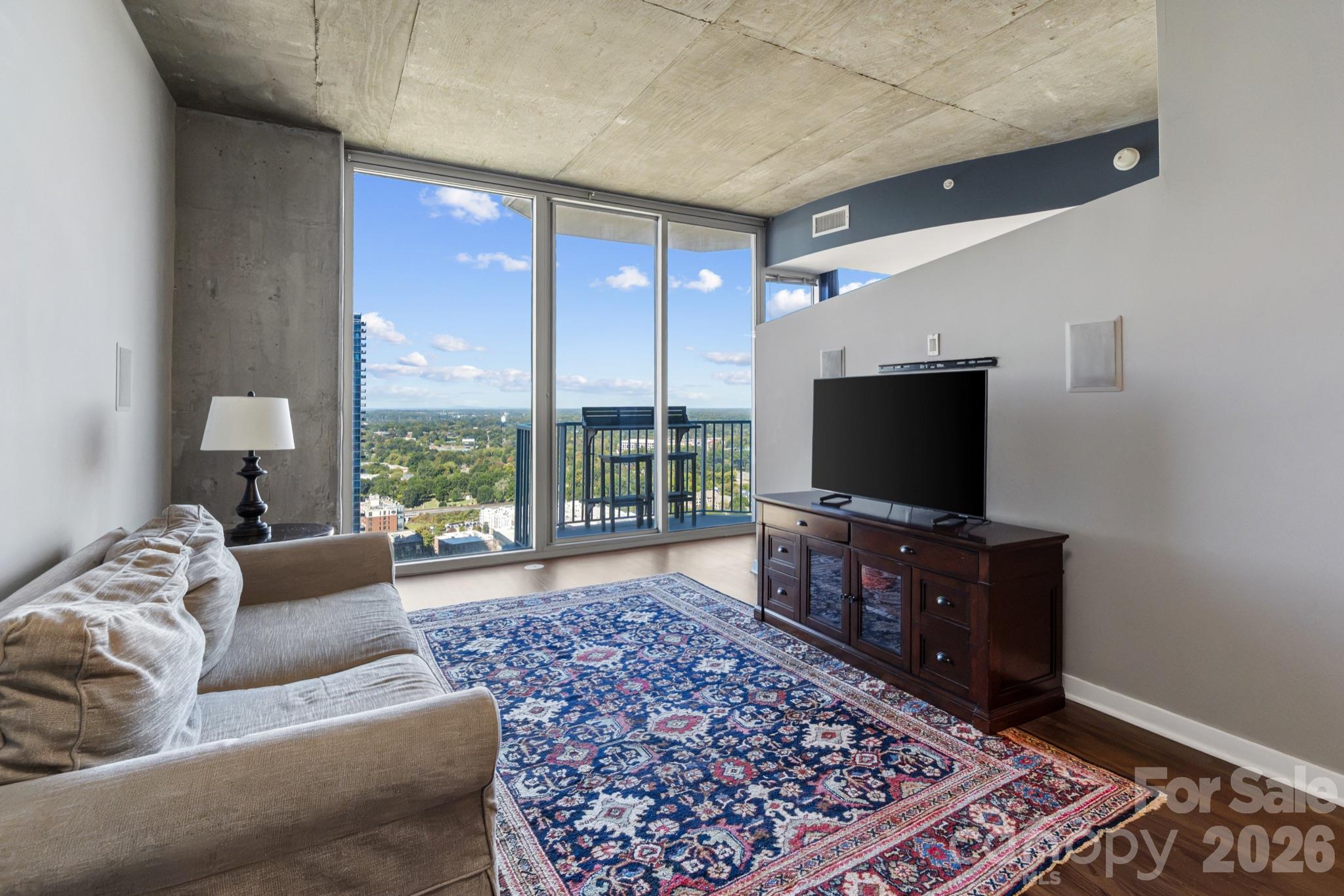 Condominium at 210 N Church Street, Charlotte, photo 7 of 48