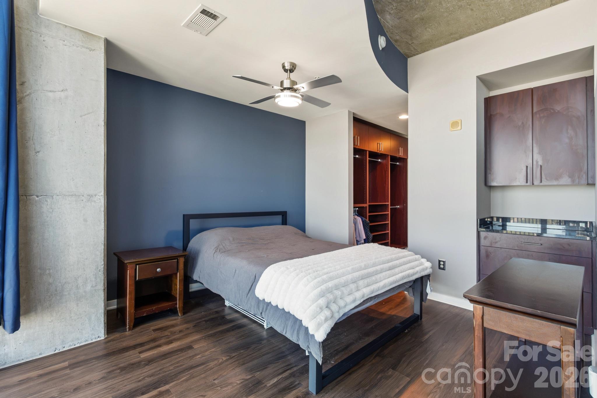 Condominium at 210 N Church Street, Charlotte, photo 16 of 48
