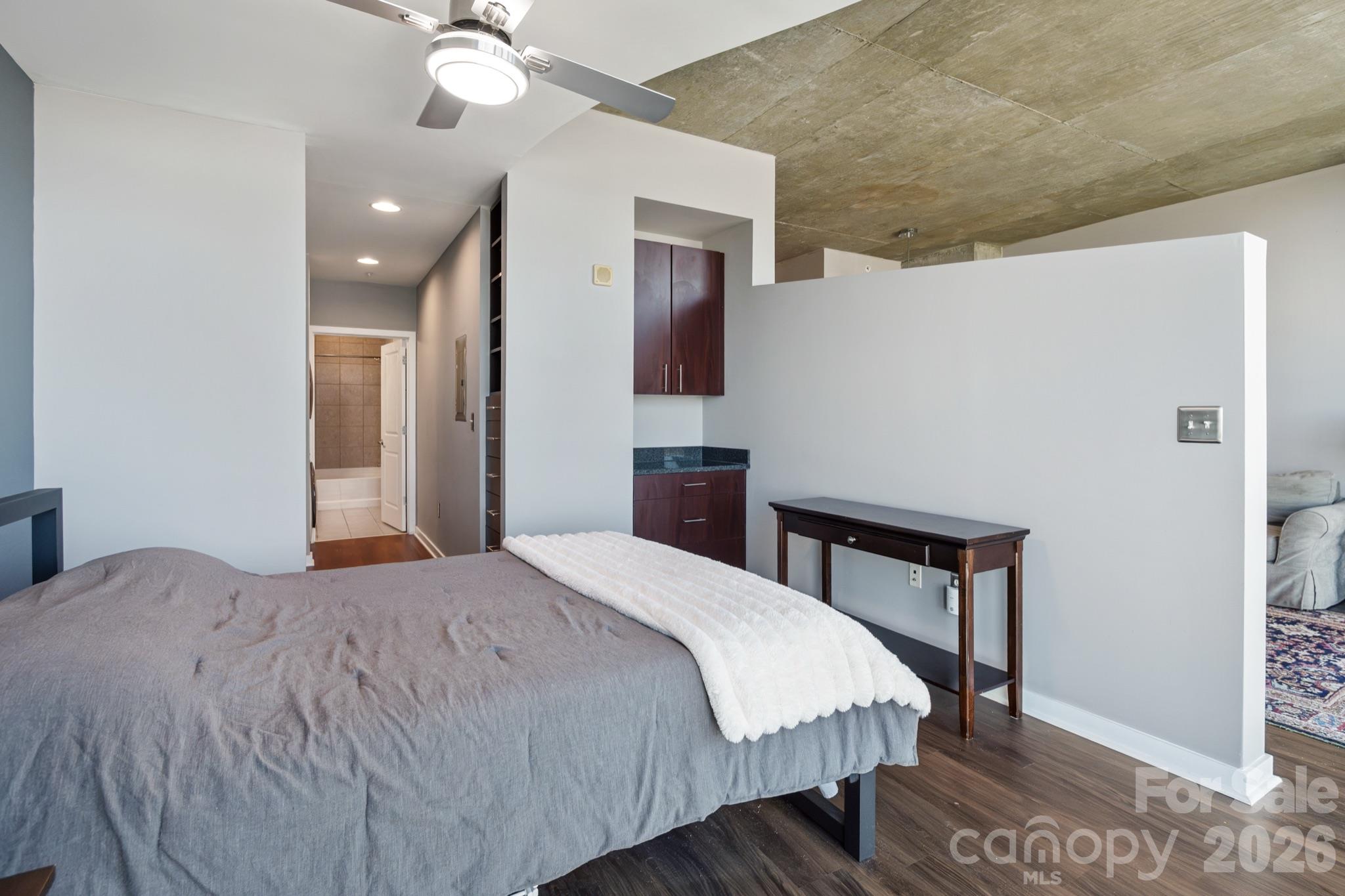 Condominium at 210 N Church Street, Charlotte, photo 17 of 48