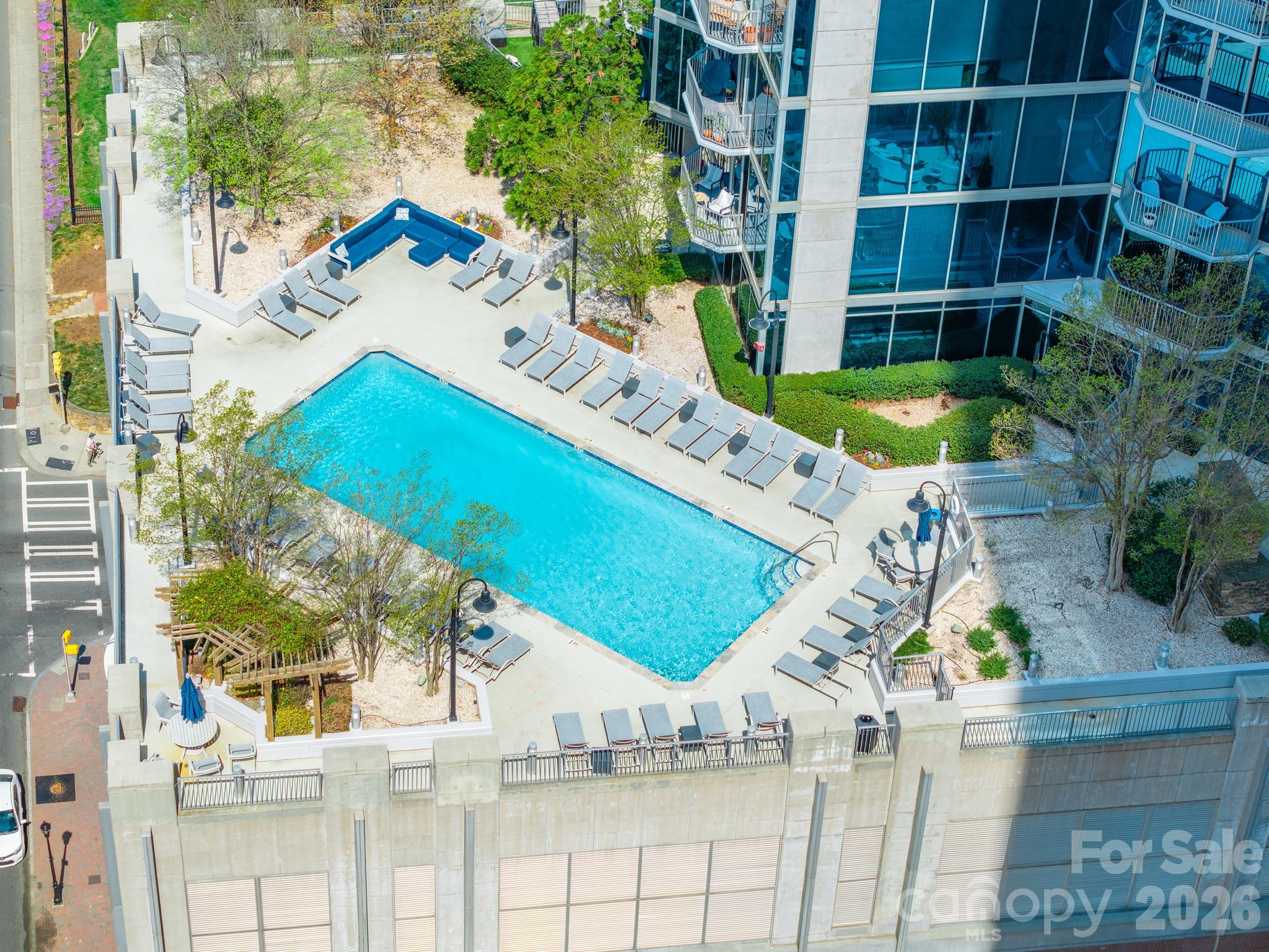 Condominium at 210 N Church Street, Charlotte, photo 42 of 48