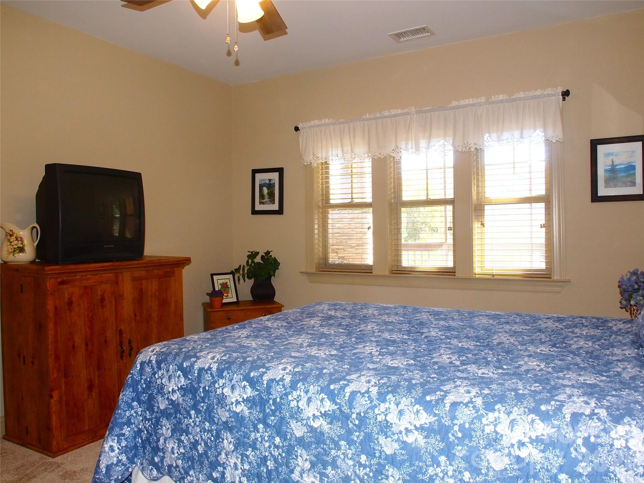 Condominium at 1564 Country Club Drive, Maggie Valley, photo 19 of 27