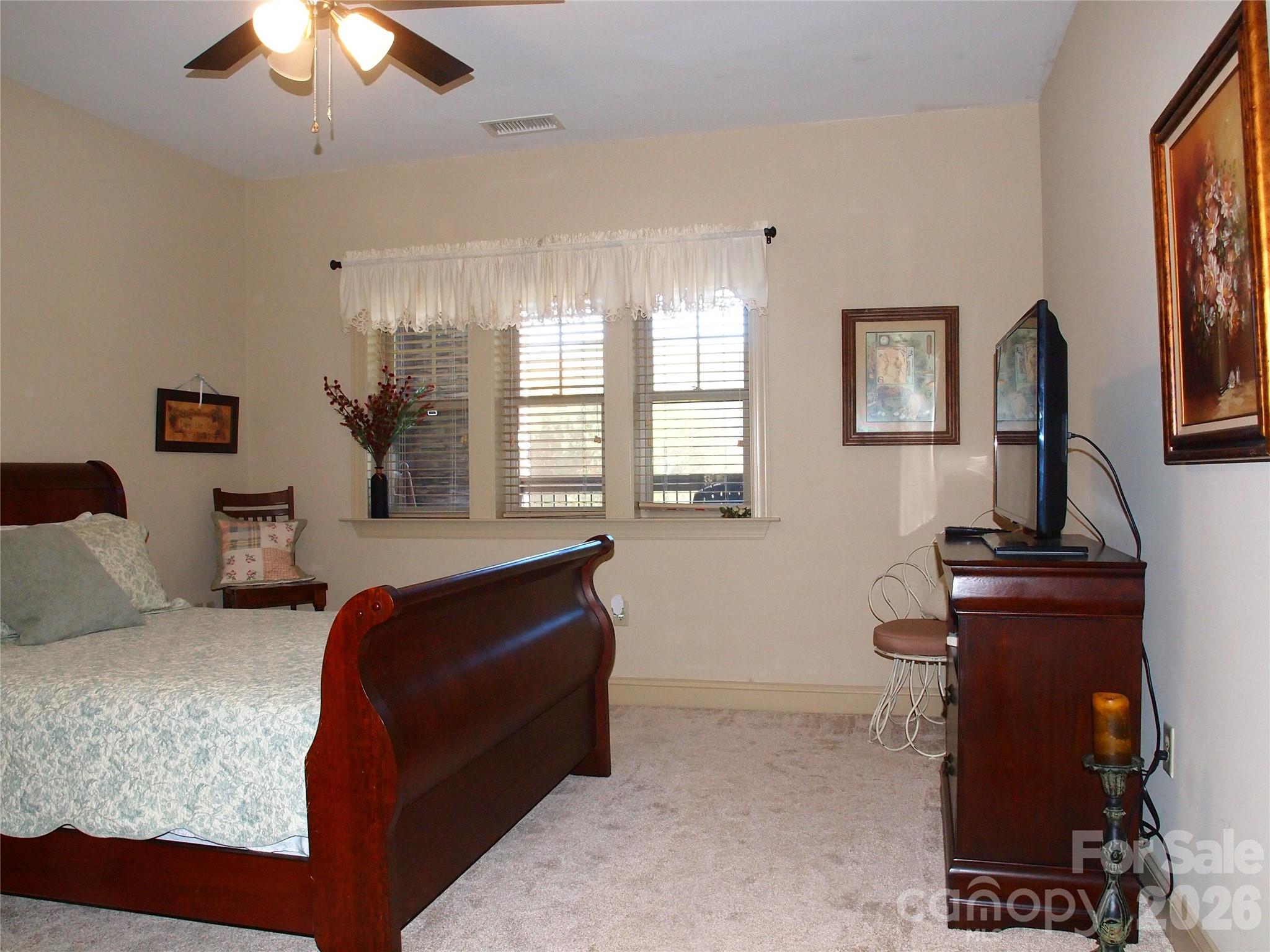 Primary bedroom - 1564 Country Club Drive, Maggie Valley