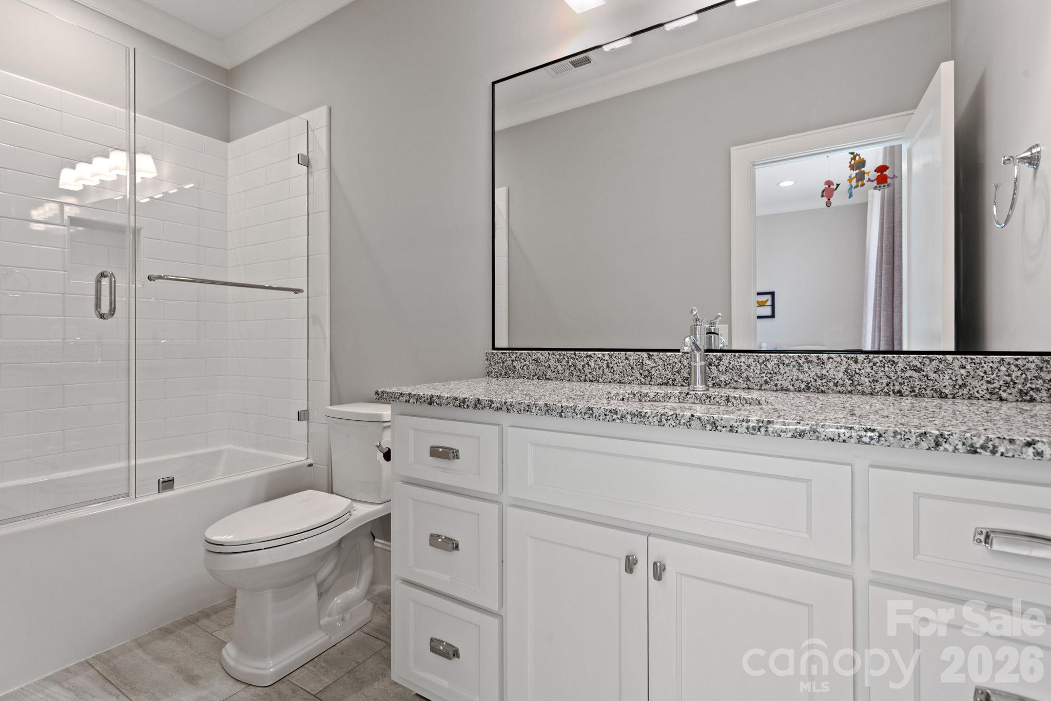 Single Family Residence at 116 Fernbank Court, Simpsonville, photo 31 of 48