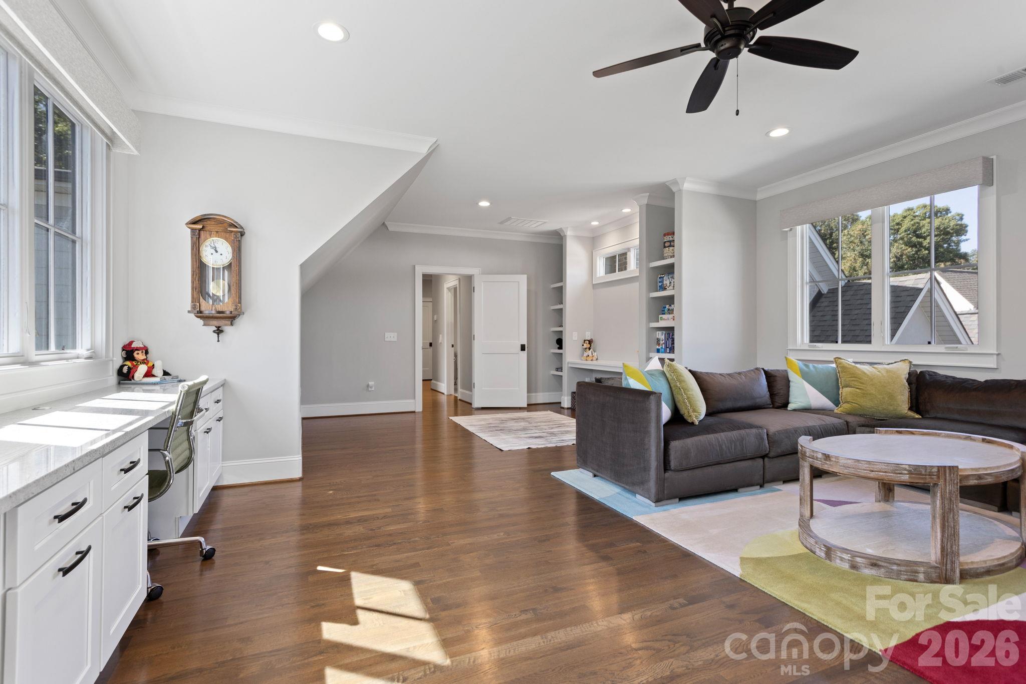 Single Family Residence at 116 Fernbank Court, Simpsonville, photo 33 of 48
