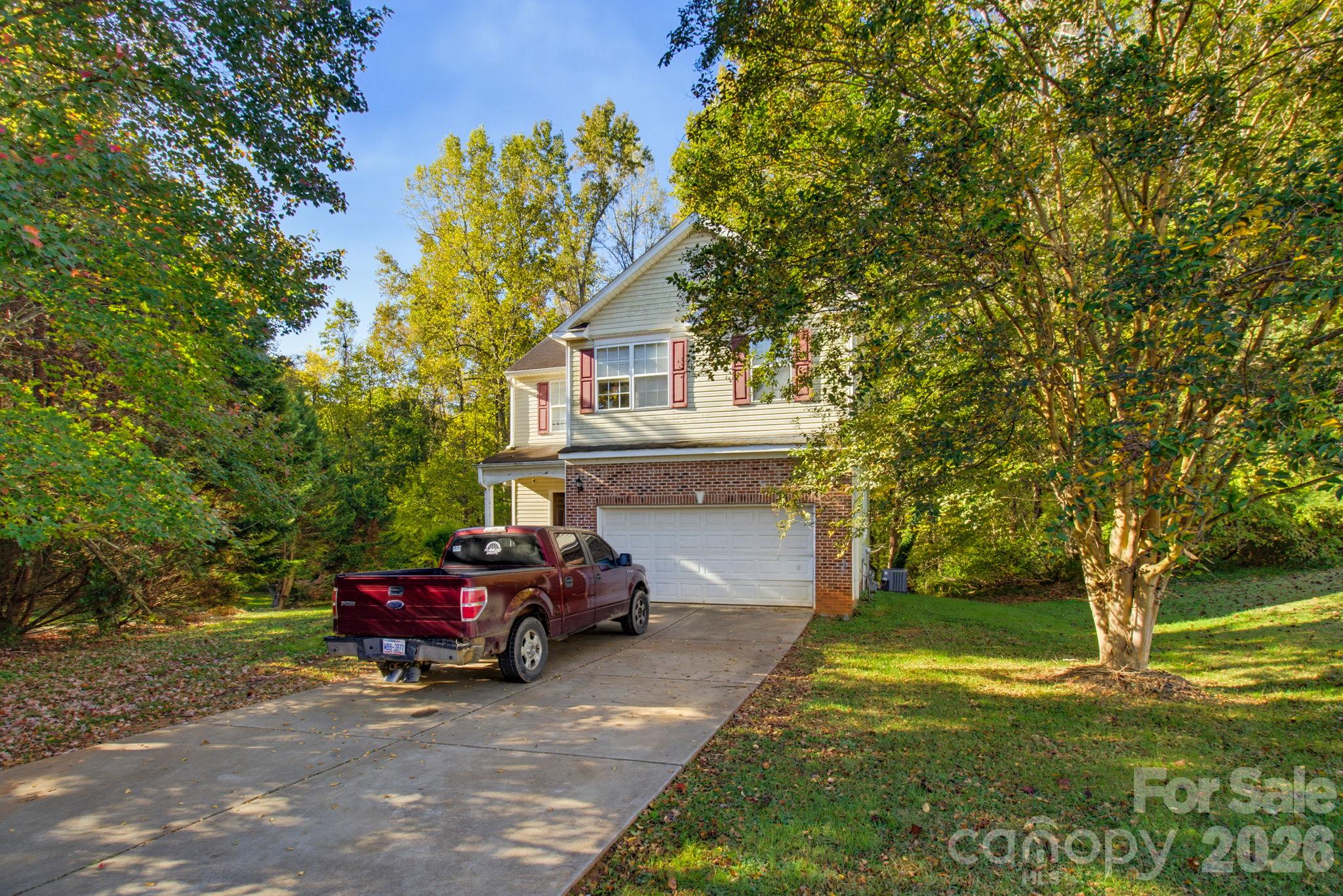 Single Family Residence at 1523 Beaufort Court, Graham, photo 2 of 29