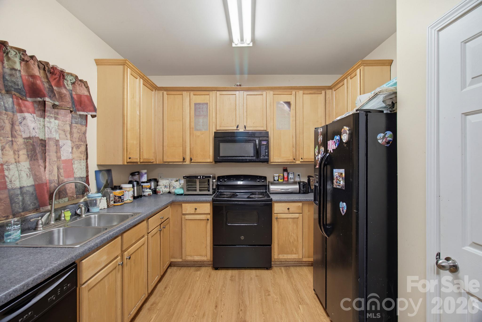 Single Family Residence at 1523 Beaufort Court, Graham, photo 14 of 29