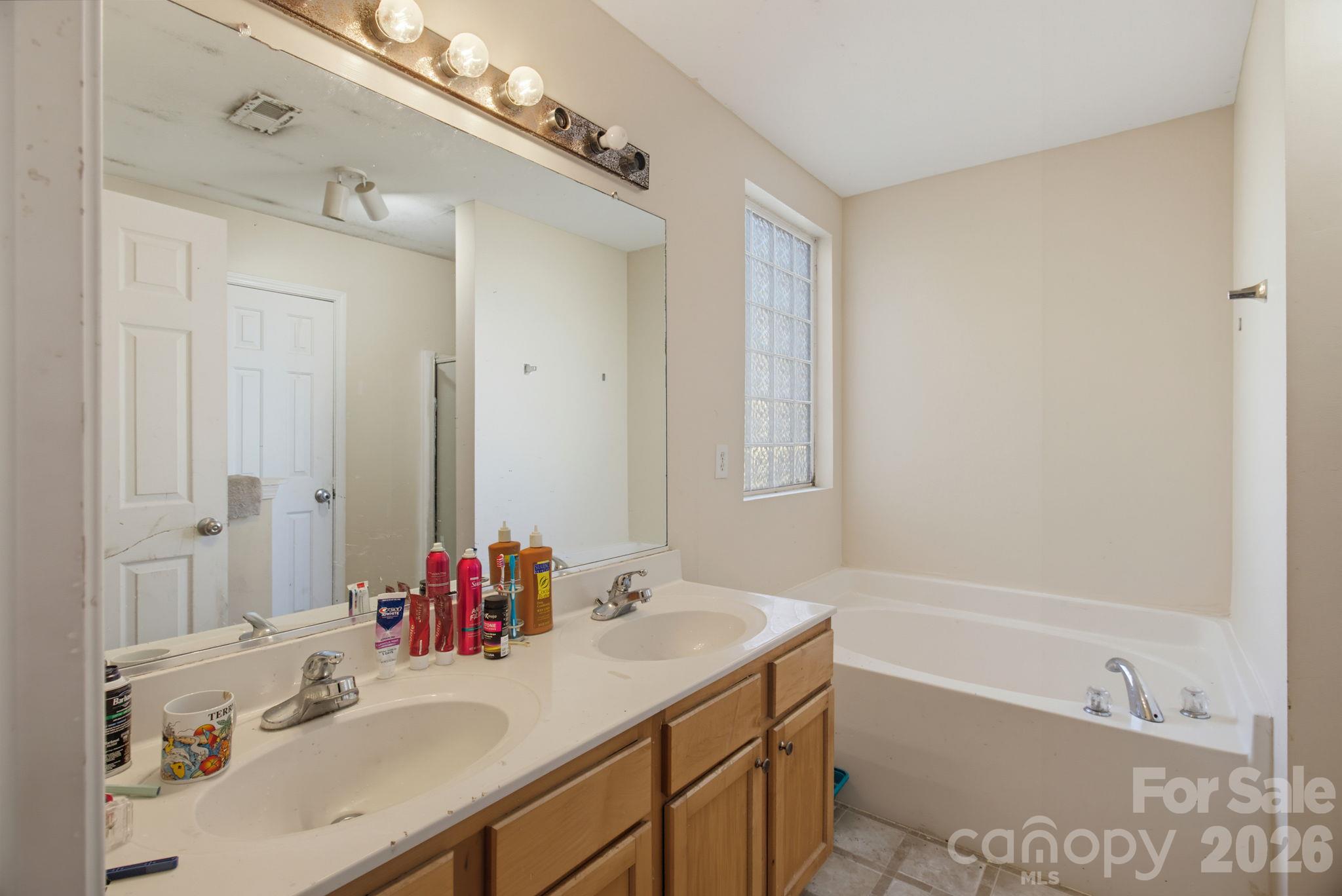 Single Family Residence at 1523 Beaufort Court, Graham, photo 19 of 29