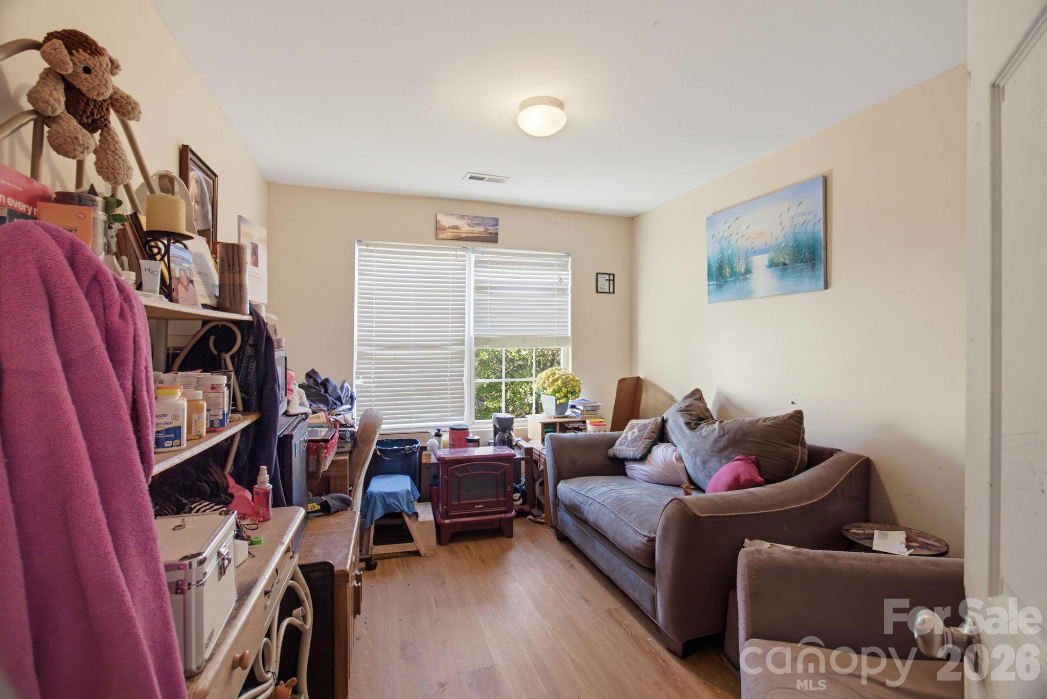 Single Family Residence at 1523 Beaufort Court, Graham, photo 23 of 29