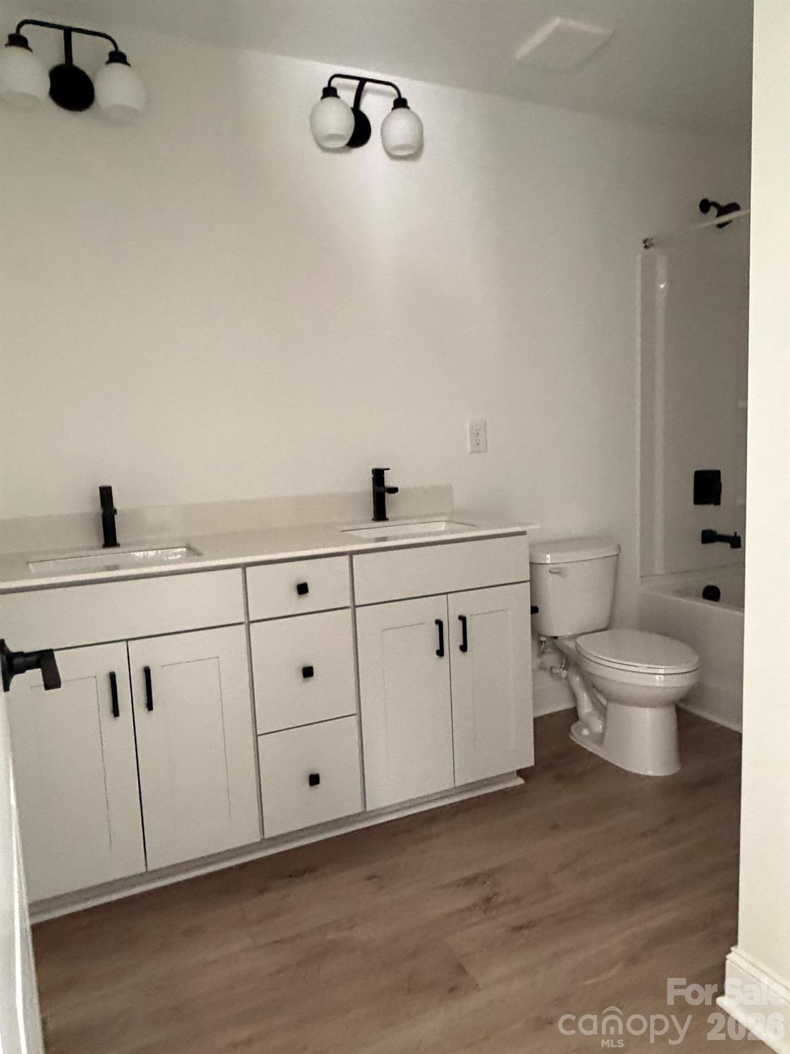 Bath 2 - 748 Clovis Street, Rock Hill