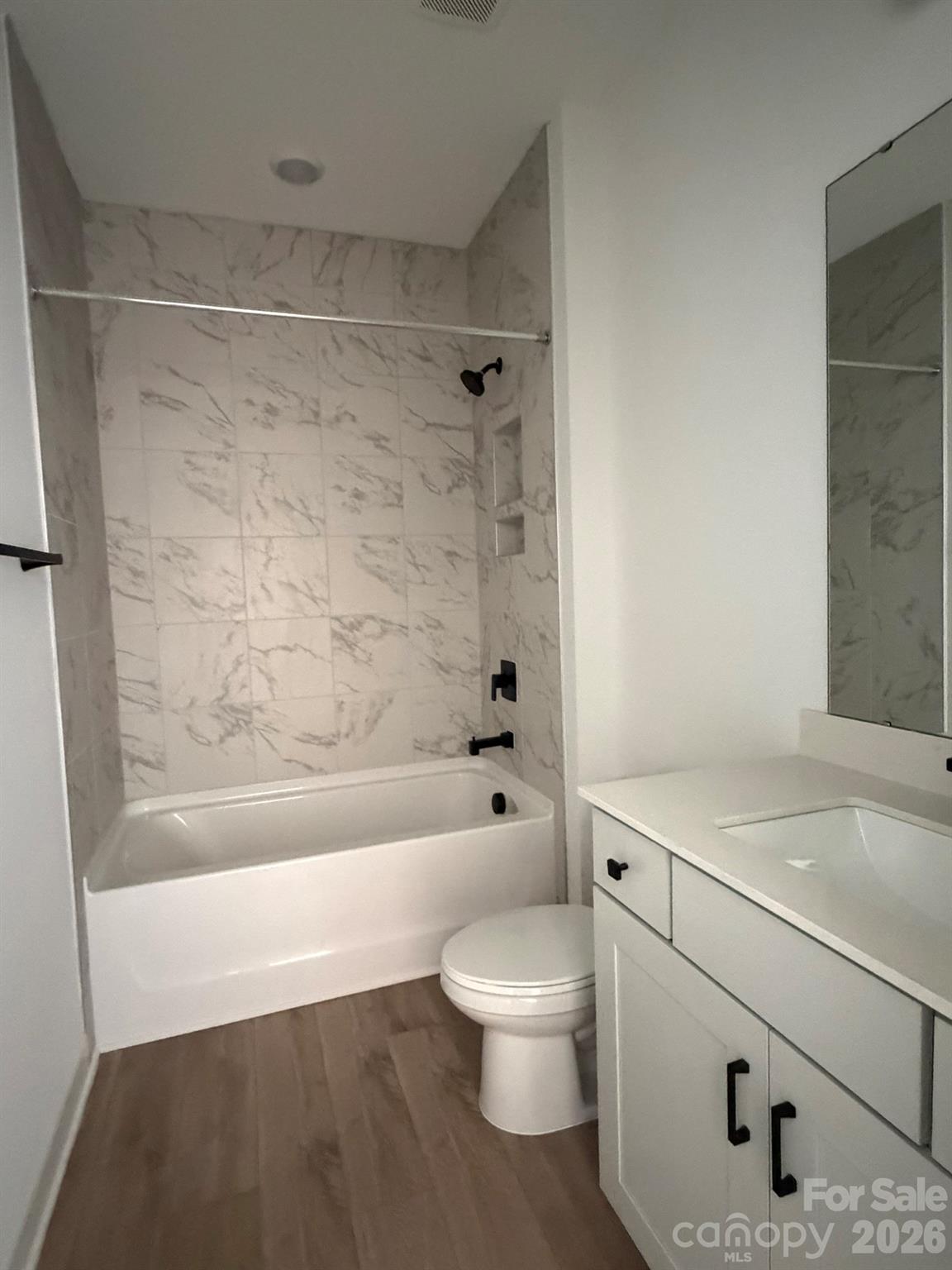 Upper level bath - 748 Clovis Street, Rock Hill
