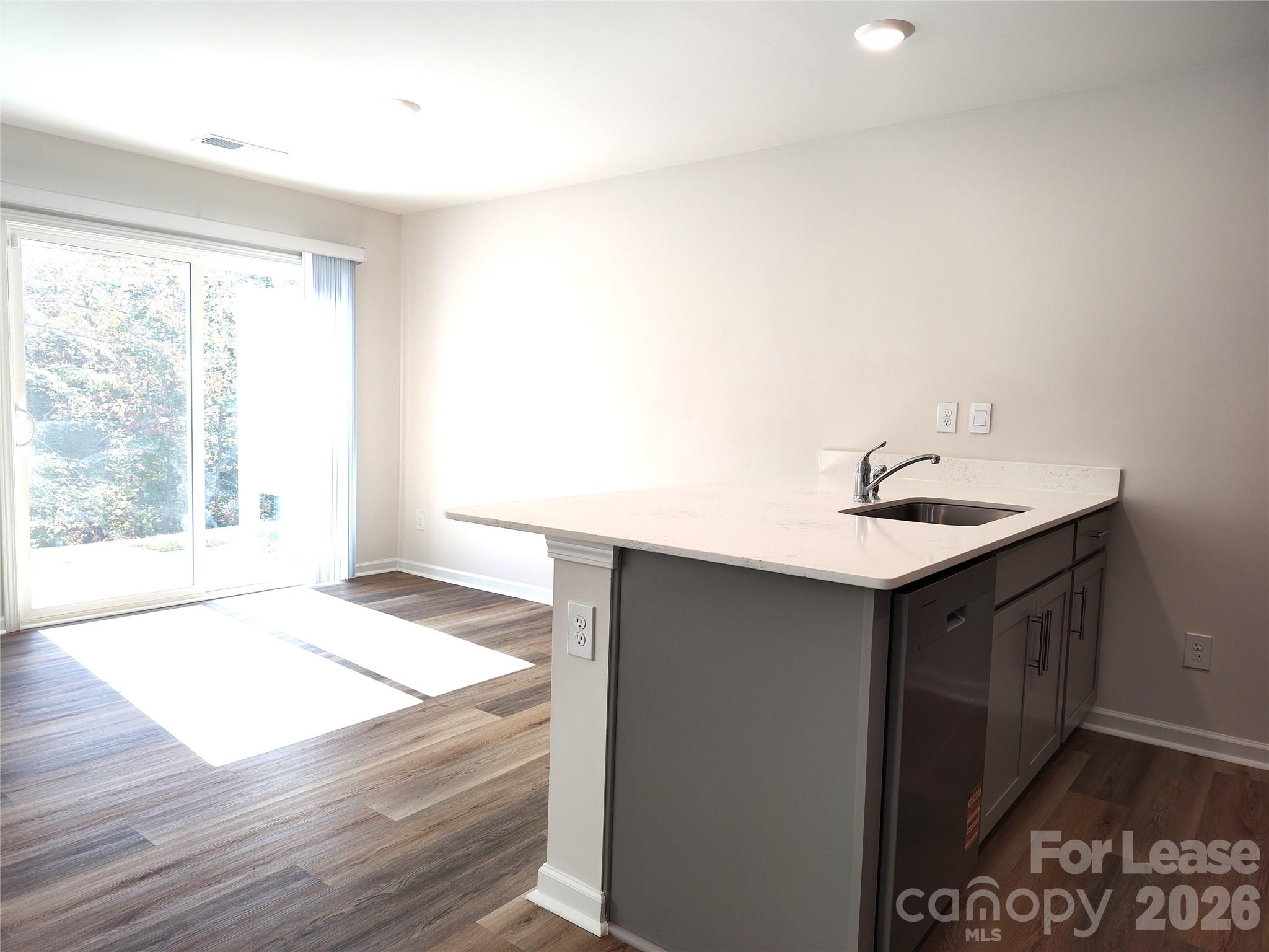 Townhouse at 2931 Penninger Circle, Charlotte, photo 6 of 26