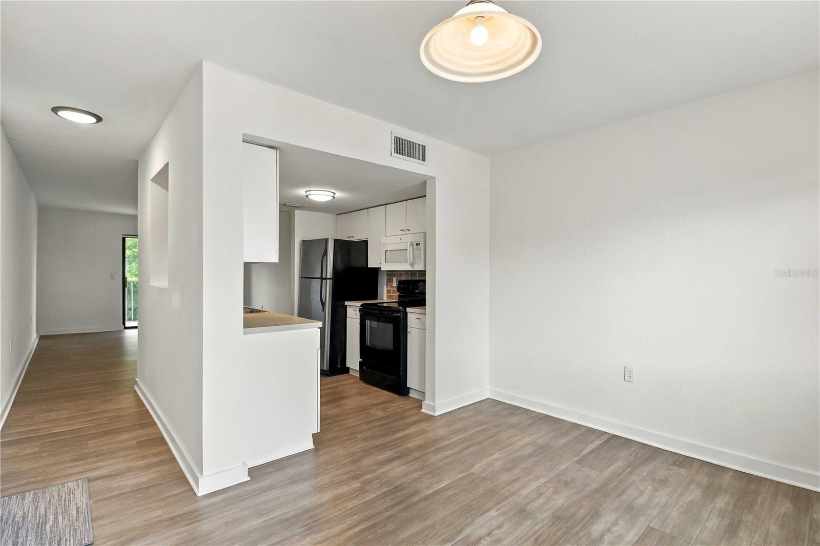 Condominium at 5310 26TH ST W #1506, BRADENTON, photo 10 of 44
