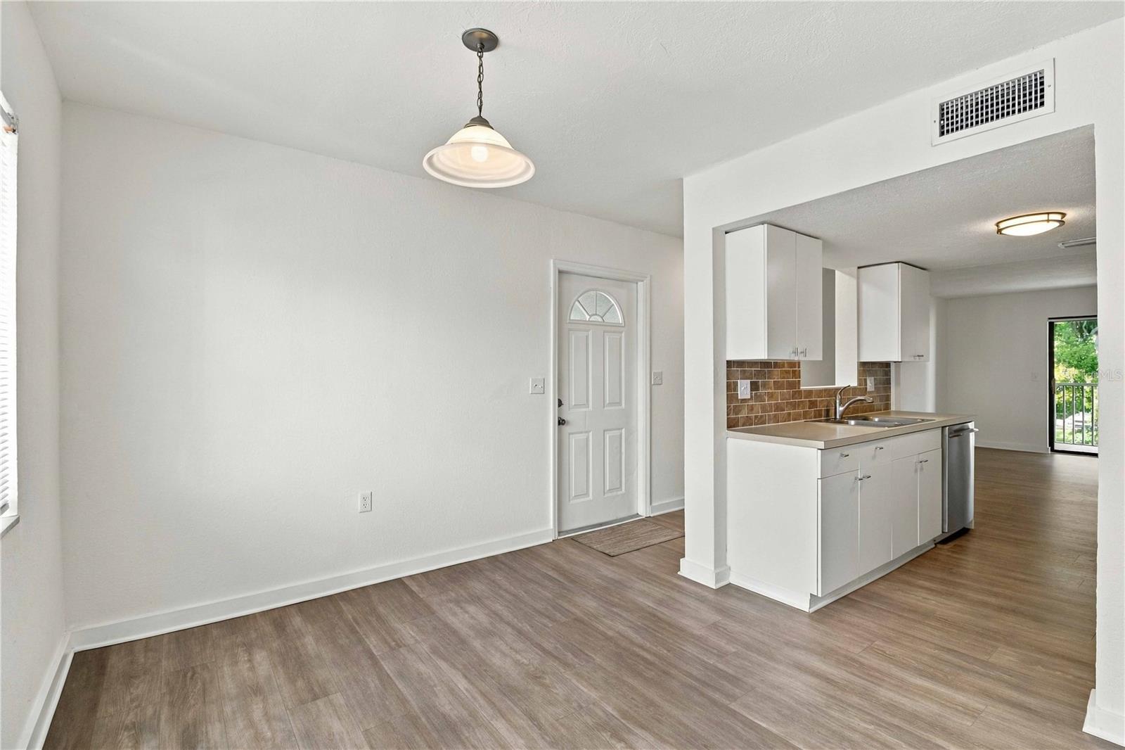 Condominium at 5310 26TH ST W #1506, BRADENTON, photo 12 of 44