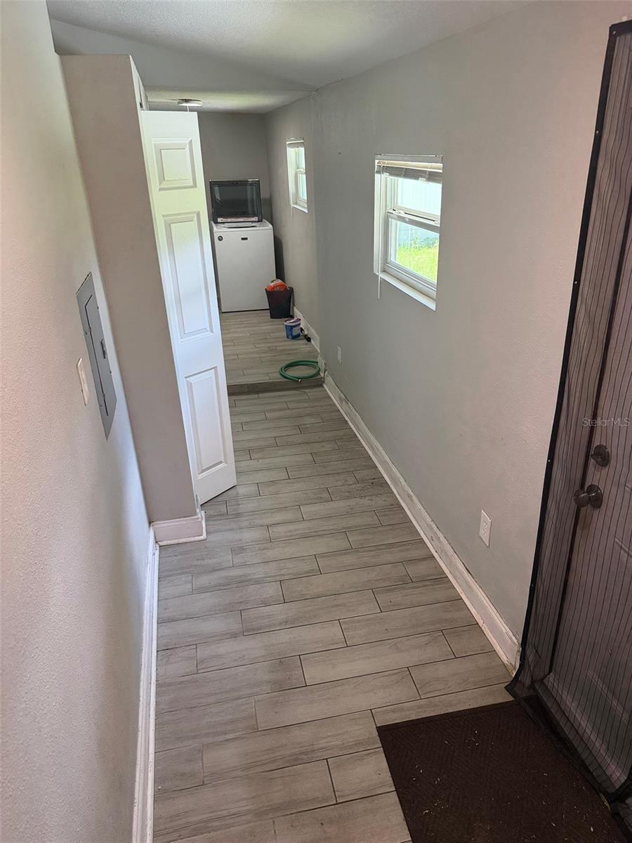 Single Family Residence at 4915 W BARTLETT DR, TAMPA, photo 27 of 40