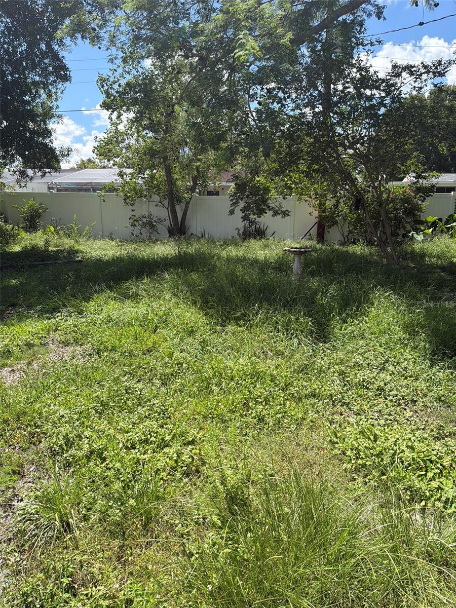 Single Family Residence at 4915 W BARTLETT DR, TAMPA, photo 34 of 40