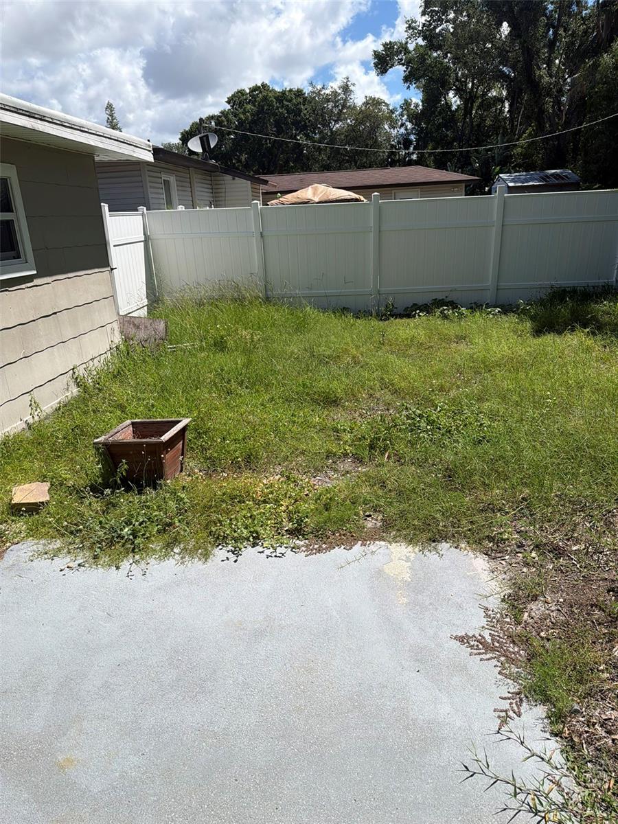 Single Family Residence at 4915 W BARTLETT DR, TAMPA, photo 35 of 40