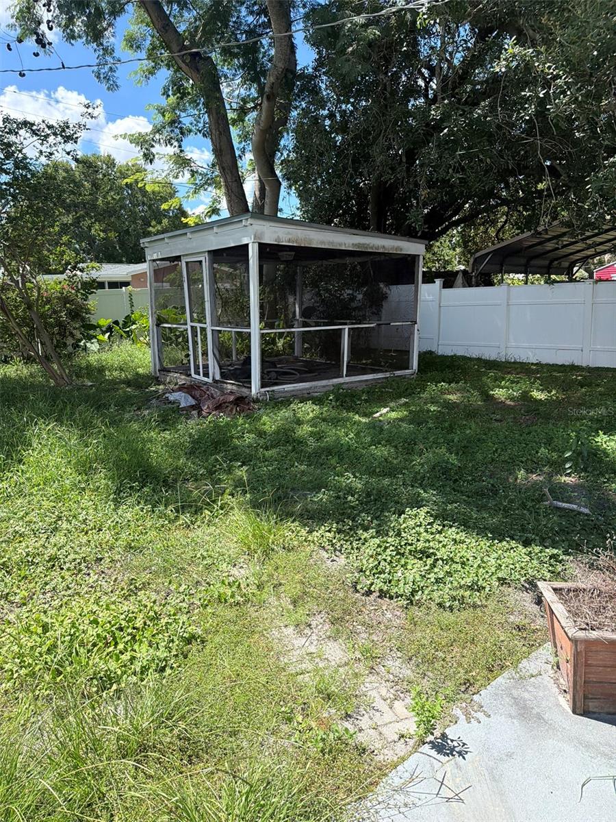 Single Family Residence at 4915 W BARTLETT DR, TAMPA, photo 36 of 40