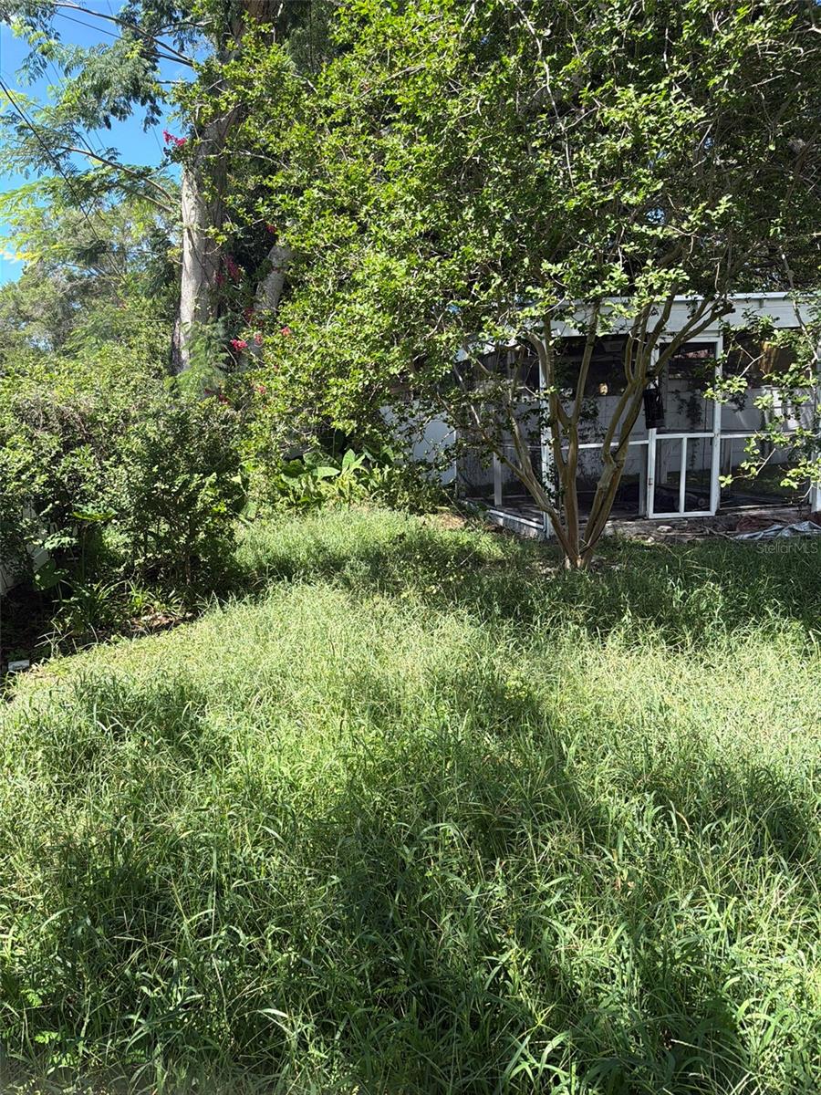 Single Family Residence at 4915 W BARTLETT DR, TAMPA, photo 38 of 40