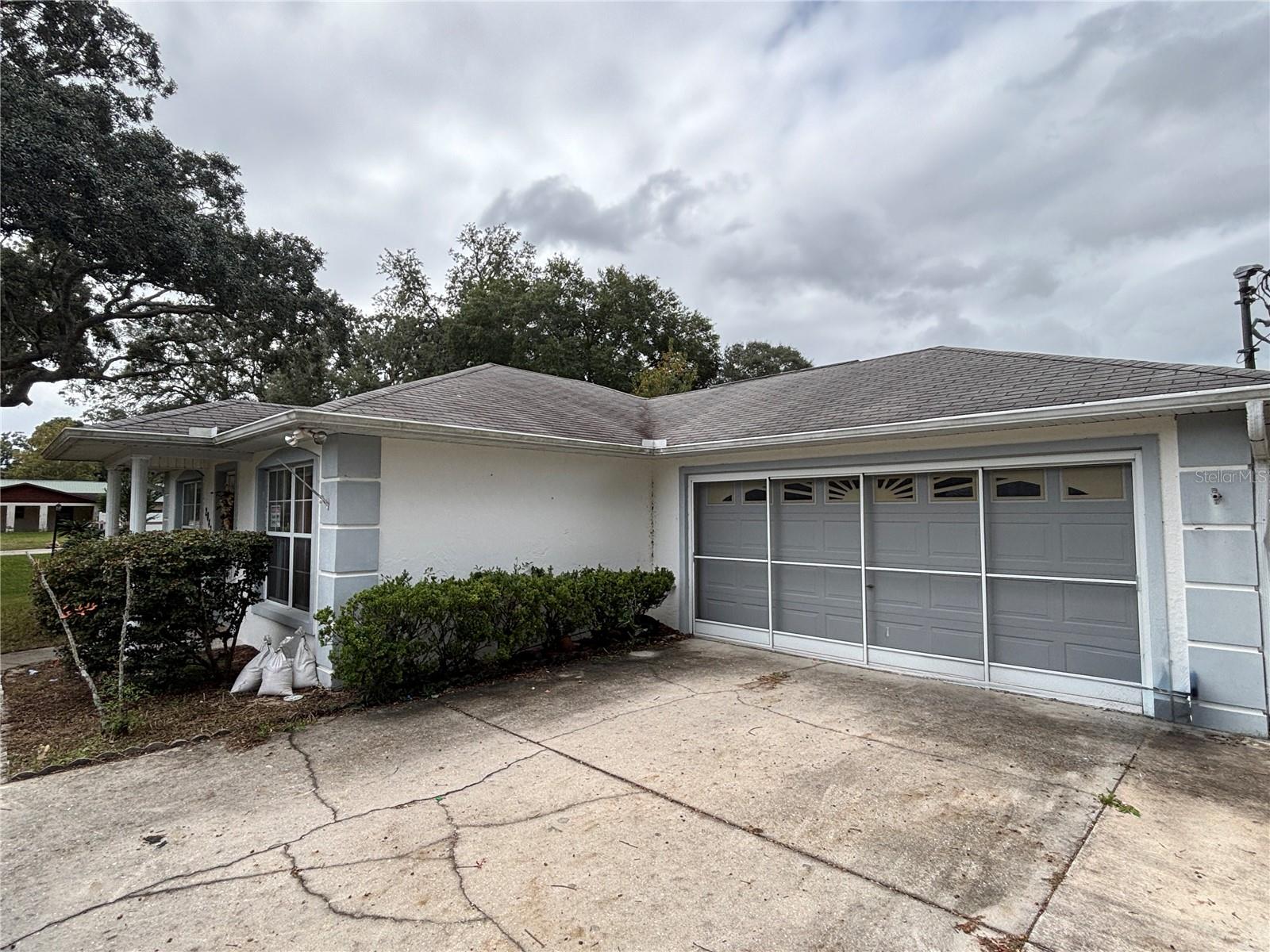 Single Family Residence at 2042 SE 175TH TER, SILVER SPRINGS, photo 3 of 31