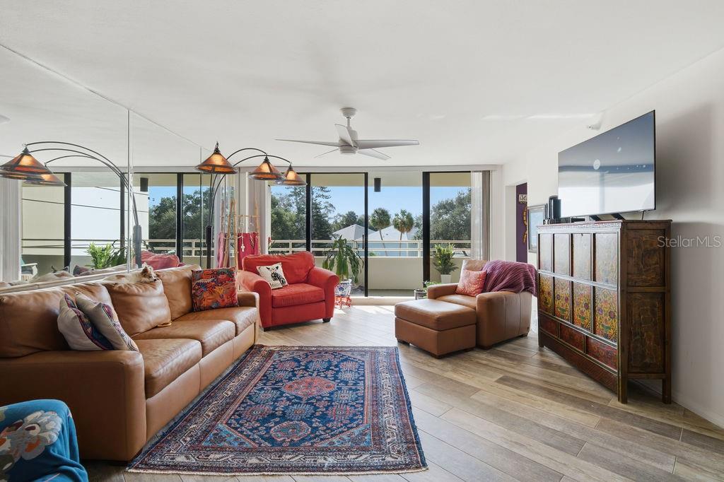 Condominium at 5940 PELICAN BAY PLZ S #203, GULFPORT, photo 17 of 51