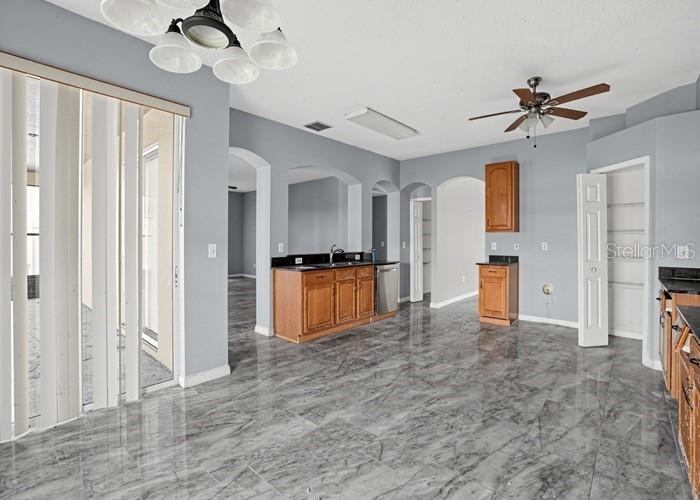 Single Family Residence at 116 SMOKEY HILL AVE, RUSKIN, photo 6 of 20