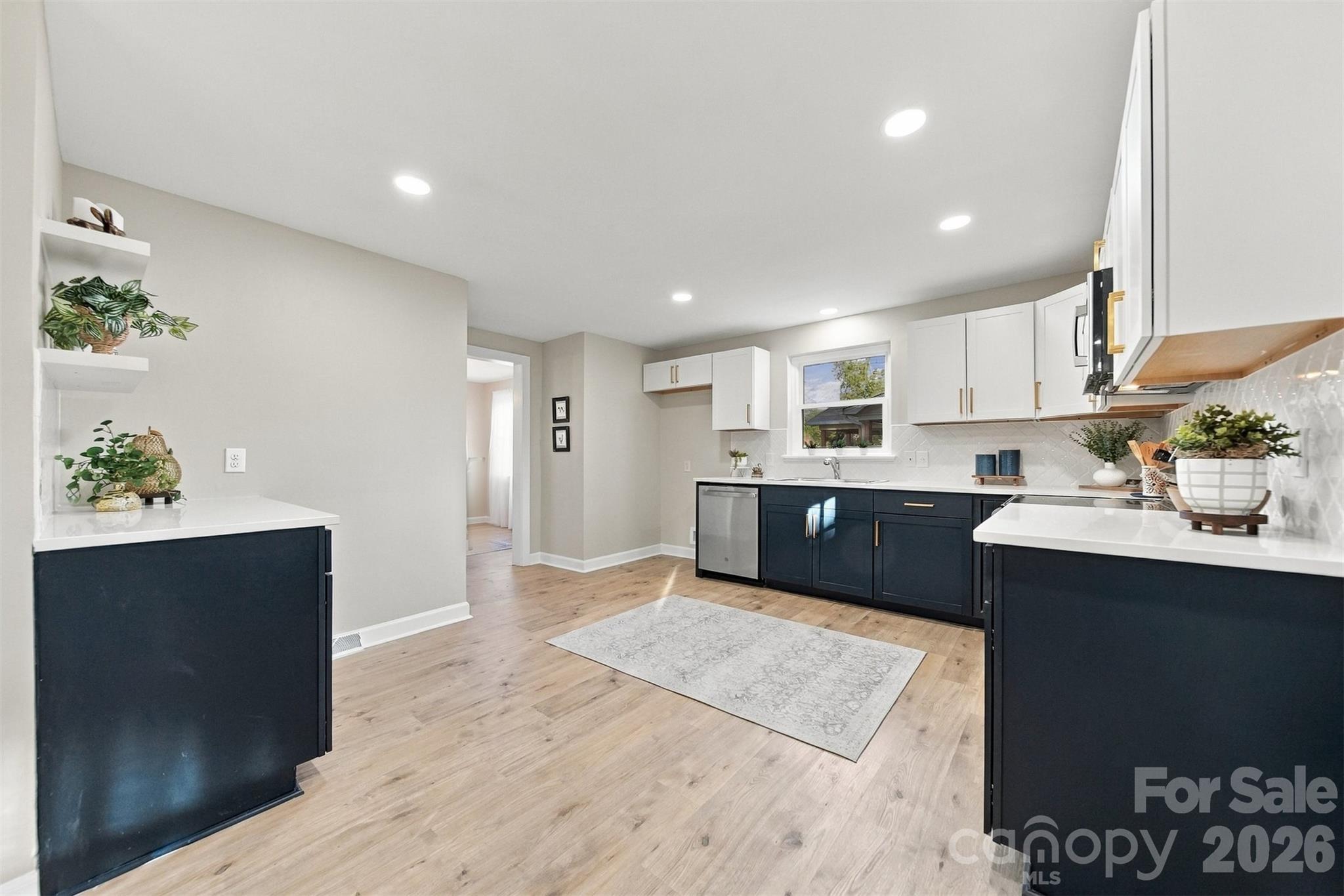 Single Family Residence at 841 7th Street SE, Hickory, photo 12 of 48
