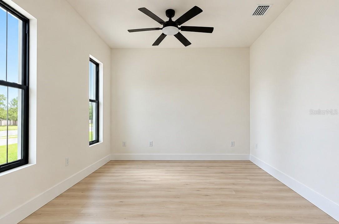 Room 1 - 4112 SOUTHERN VALLEY LOOP, BROOKSVILLE