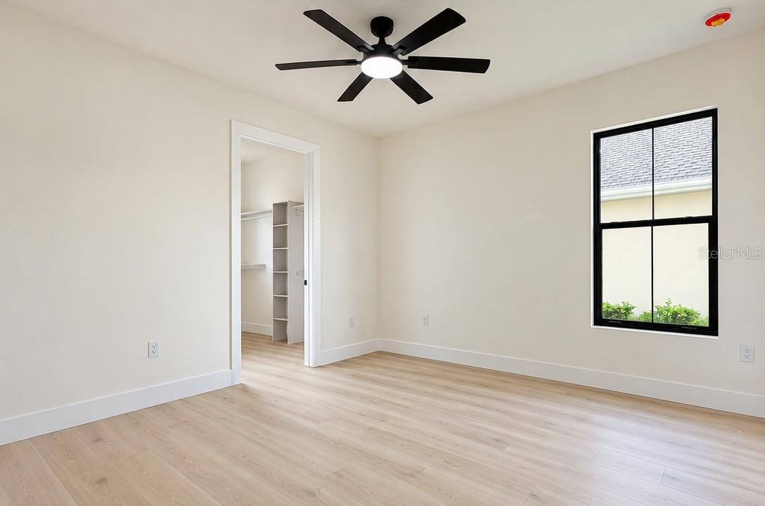 Room 2 - 4112 SOUTHERN VALLEY LOOP, BROOKSVILLE