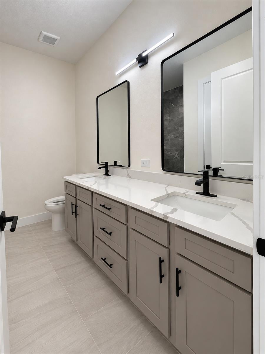 Single Family Residence at 4112 SOUTHERN VALLEY LOOP, BROOKSVILLE, photo 8 of 15