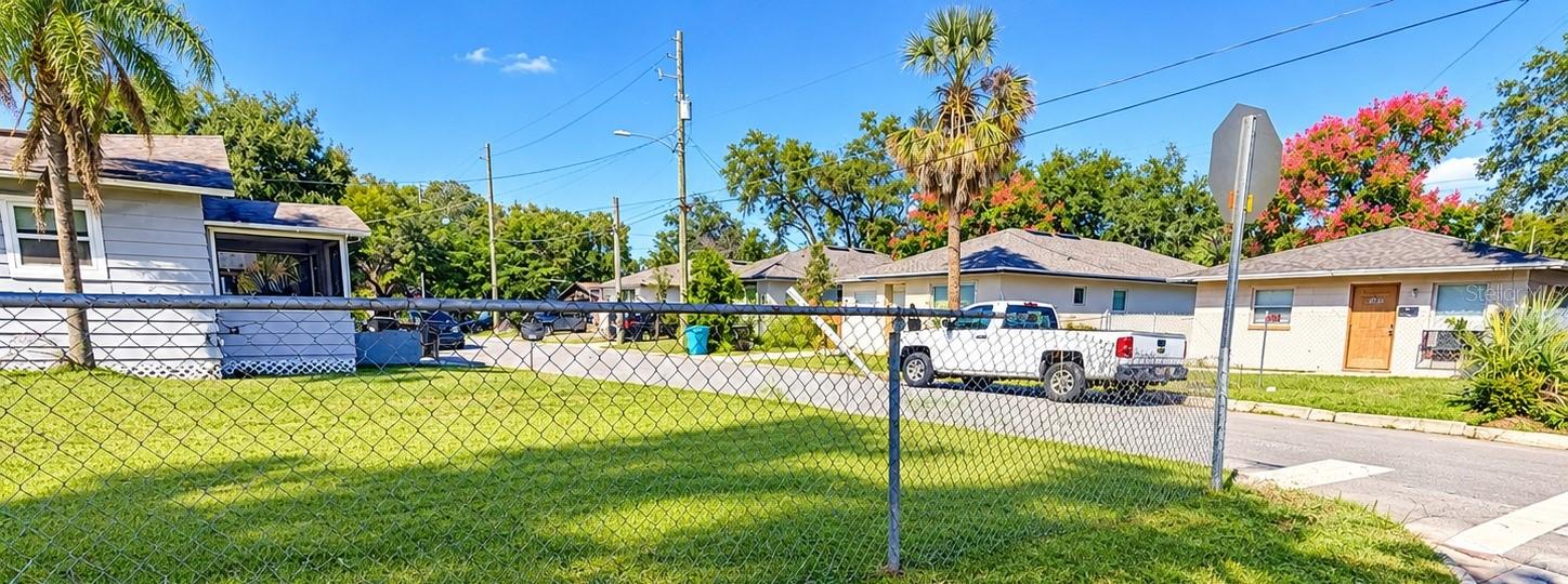 Photo taken from westmoreland sidewalk - 1004 COLYER ST, ORLANDO