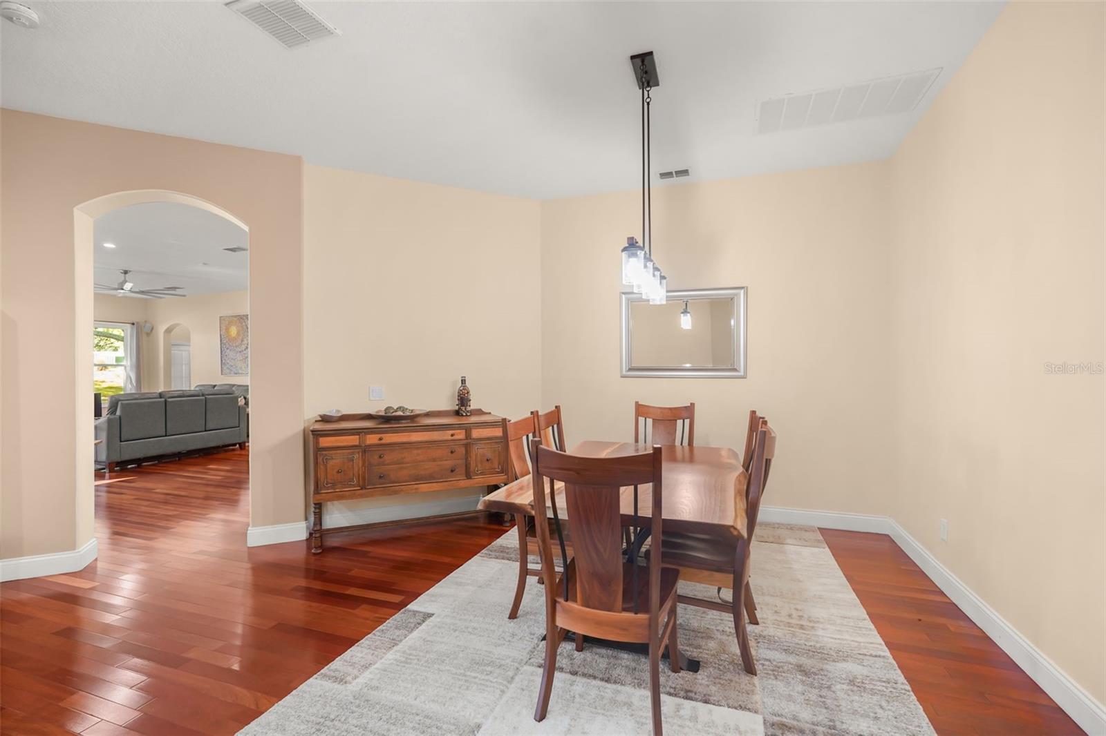 Single Family Residence at 9836 MARSH POINTE DR, ORLANDO, photo 5 of 31