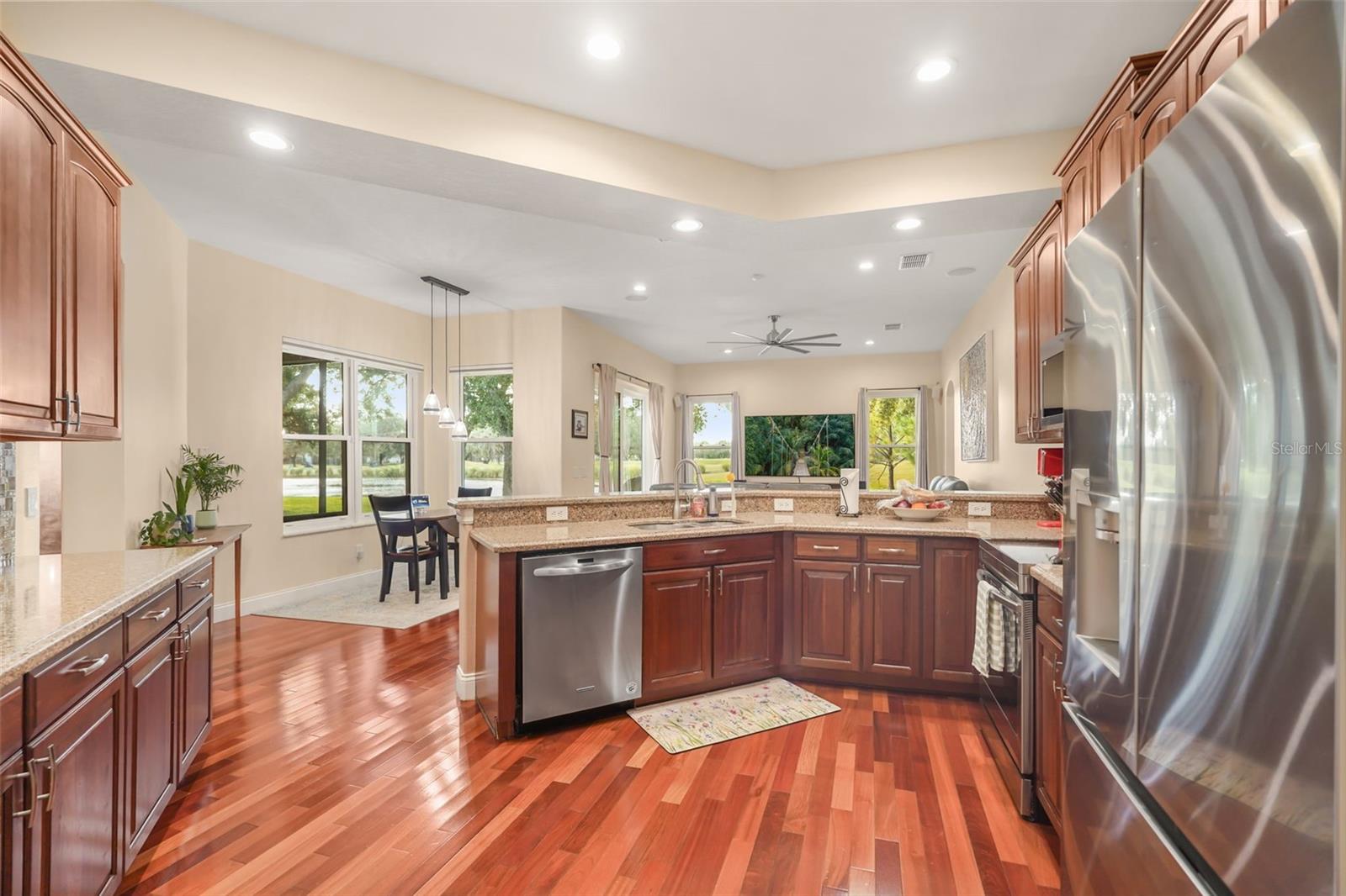 Single Family Residence at 9836 MARSH POINTE DR, ORLANDO, photo 10 of 31