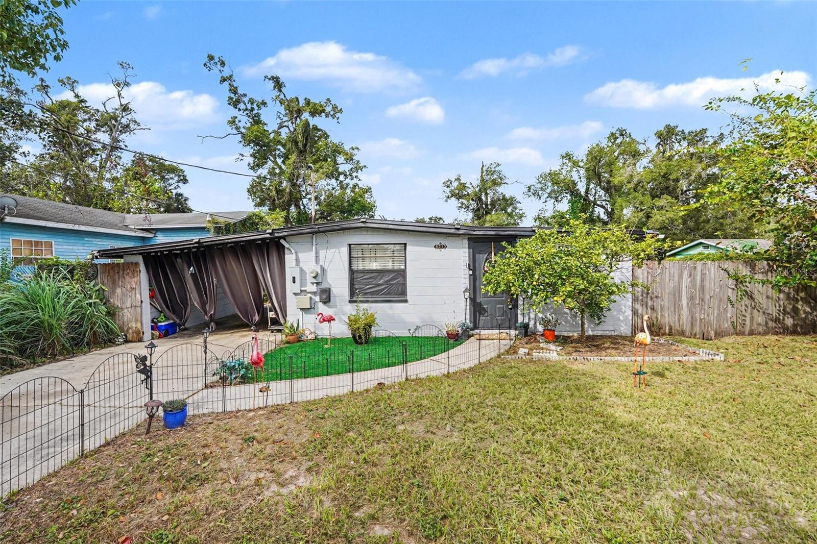 Single Family Residence at 6210 N 45TH ST, TAMPA, photo 2 of 20