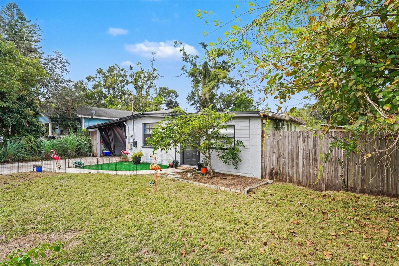 Single Family Residence at 6210 N 45TH ST, TAMPA, photo 3 of 20