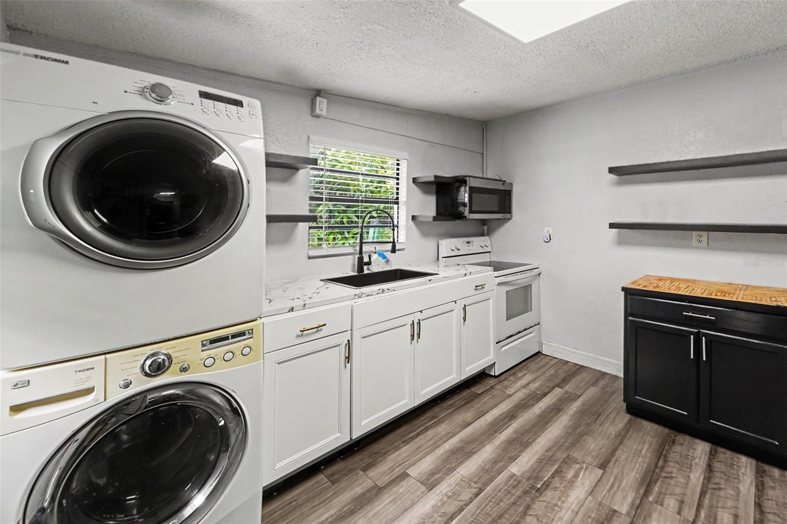 Single Family Residence at 6210 N 45TH ST, TAMPA, photo 7 of 20