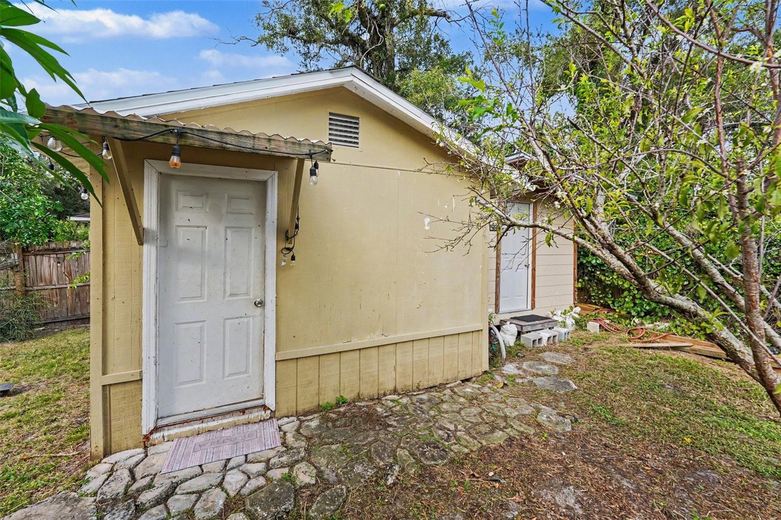 Single Family Residence at 6210 N 45TH ST, TAMPA, photo 11 of 20