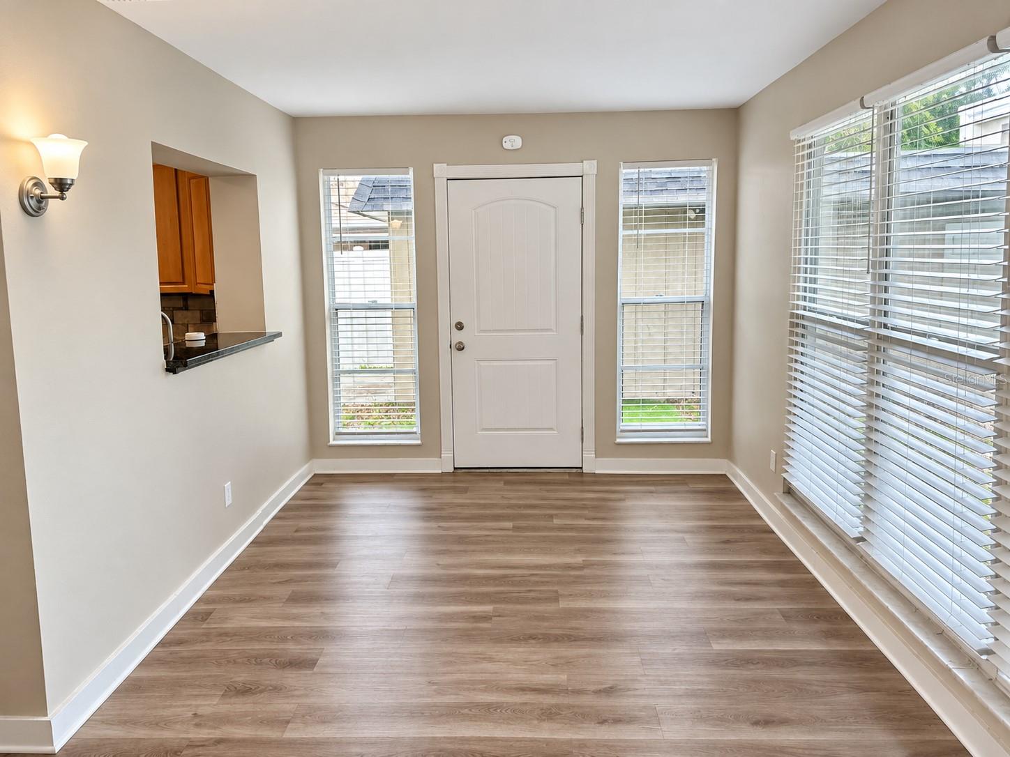 Townhouse at 2063 LOS LOMAS DR, CLEARWATER, photo 6 of 14