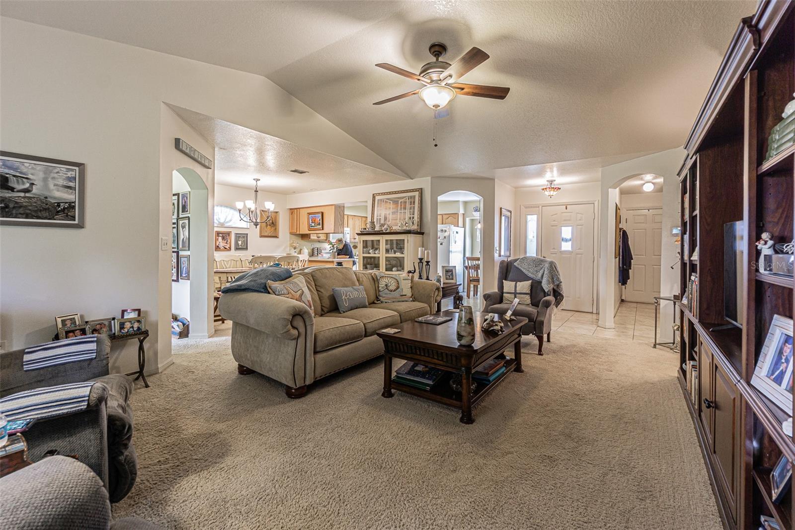 Single Family Residence at 10704 MOSHIE LN, SAN ANTONIO, photo 6 of 100