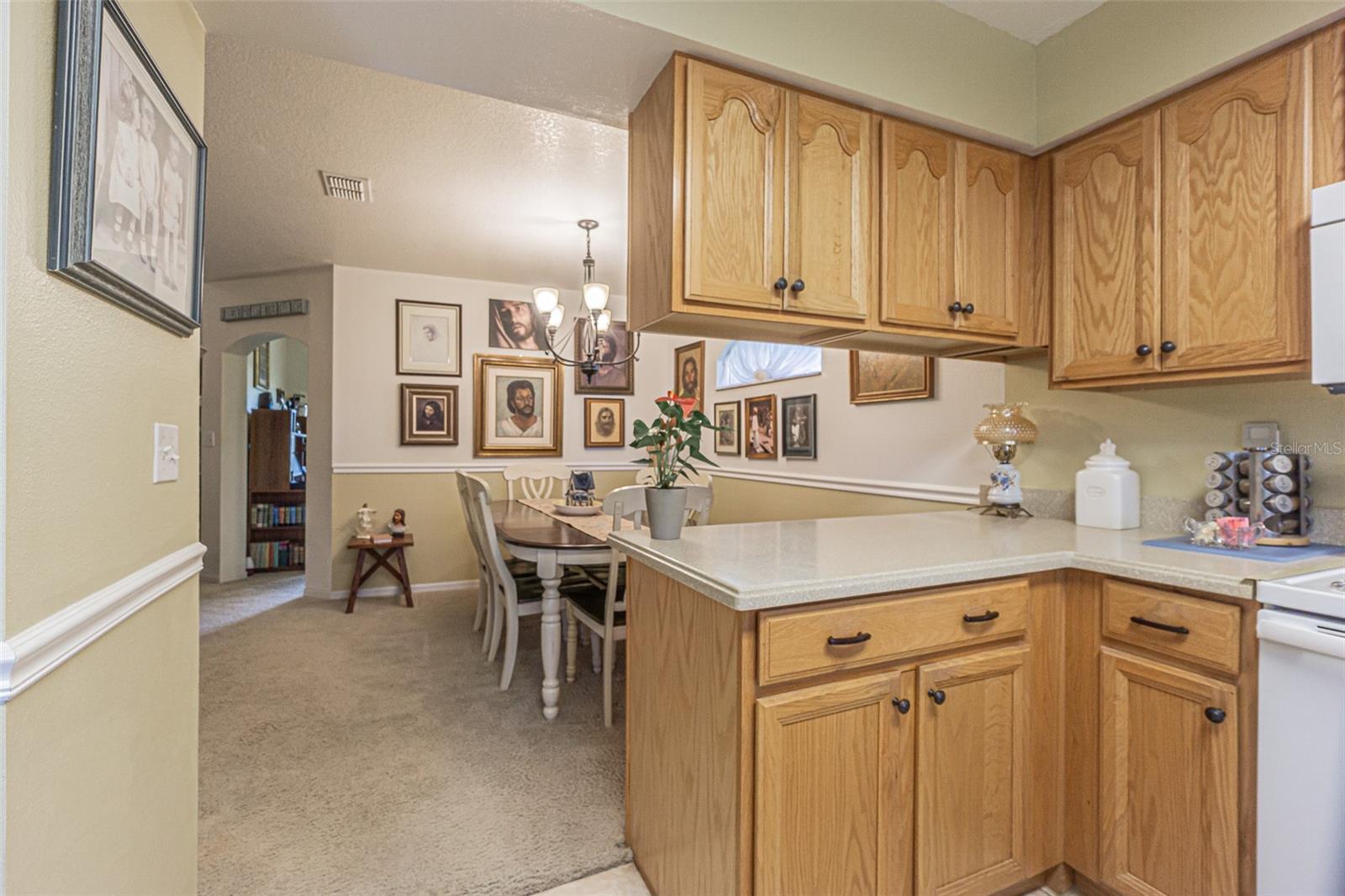Single Family Residence at 10704 MOSHIE LN, SAN ANTONIO, photo 10 of 100